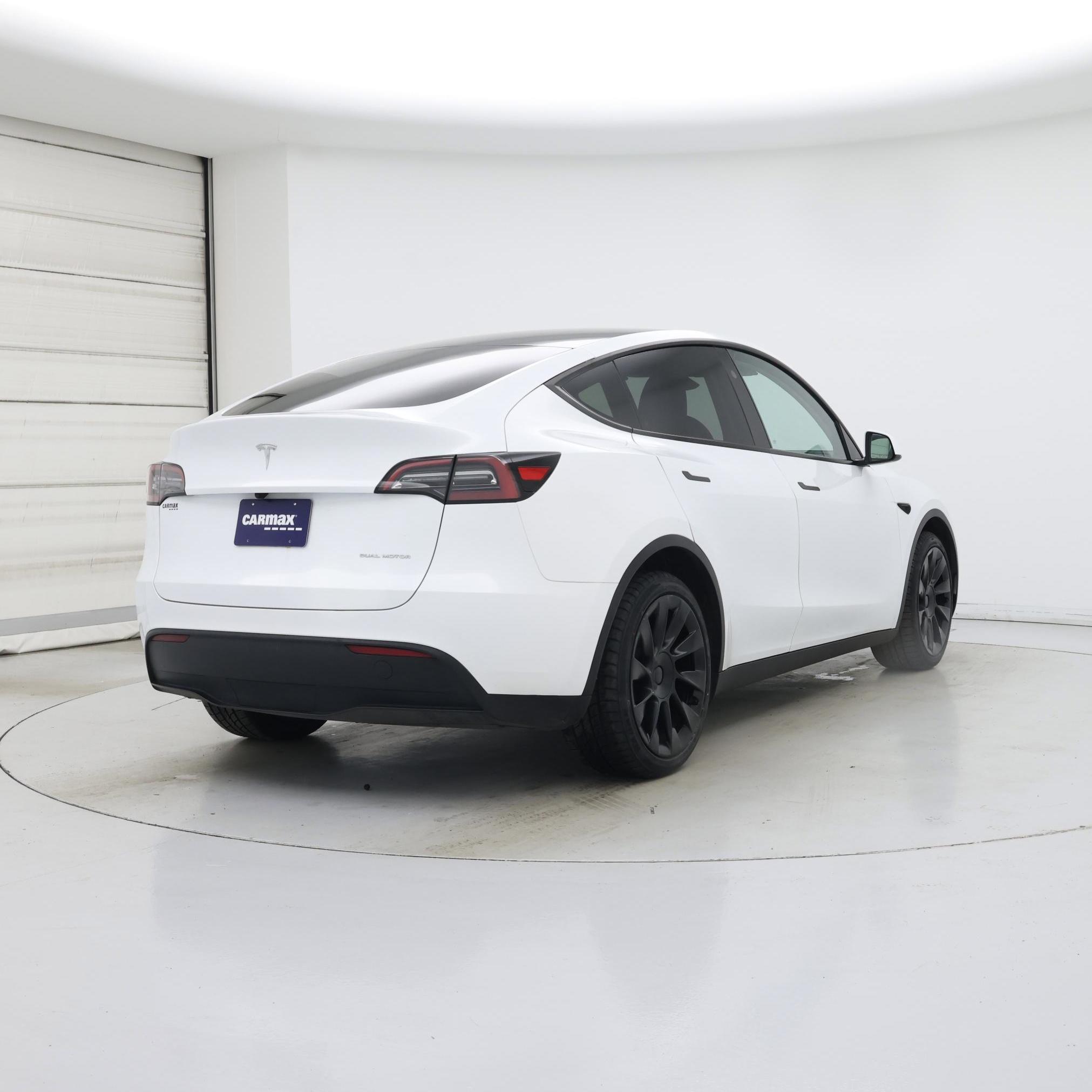 Thumbnail: 2024 Tesla Model Y - 8