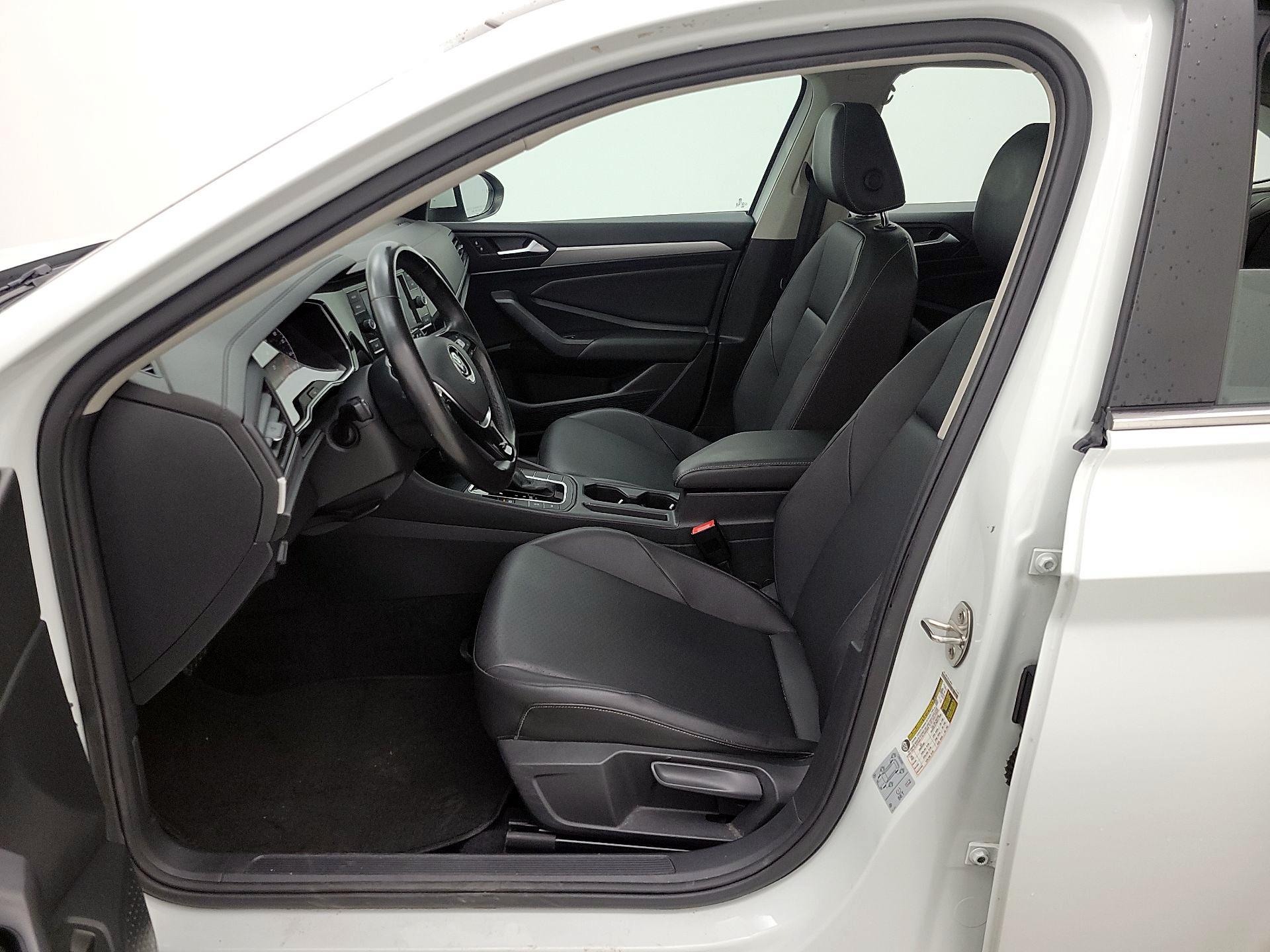 Thumbnail: 2019 Volkswagen Jetta - 11