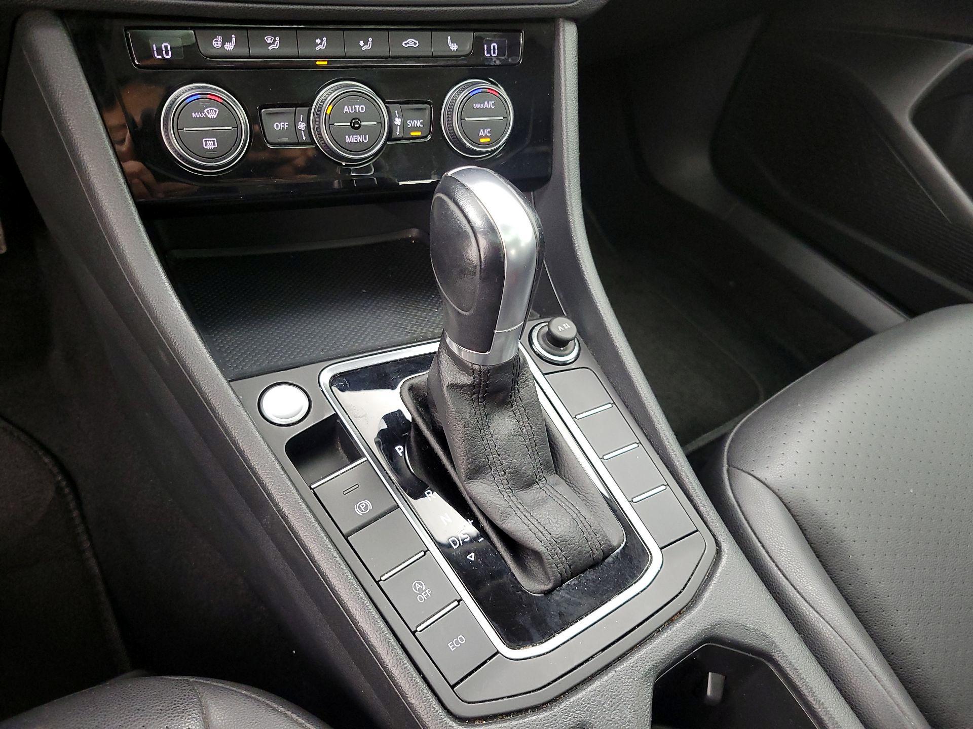 Thumbnail: 2019 Volkswagen Jetta - 17