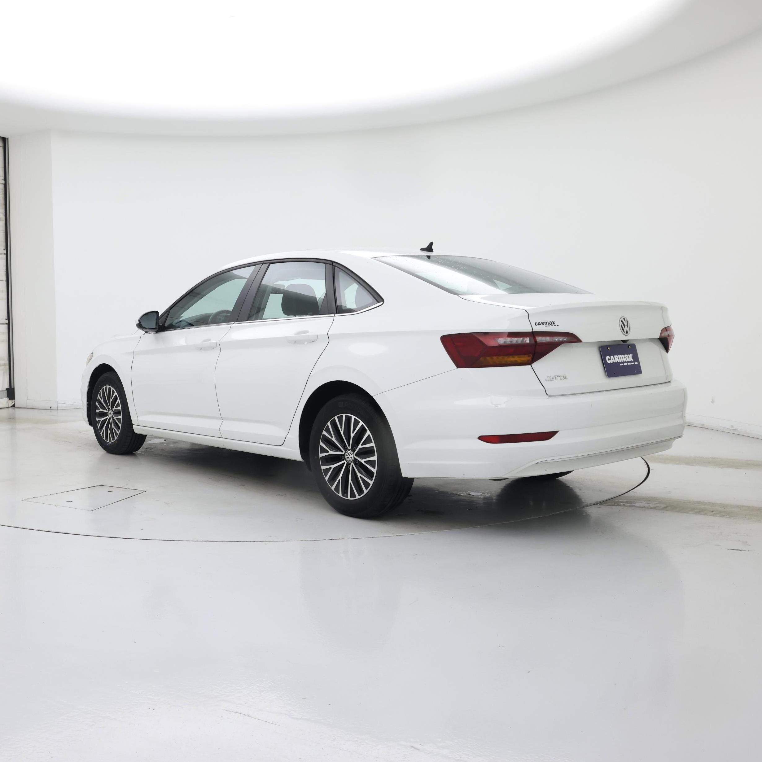 Thumbnail: 2019 Volkswagen Jetta - 2