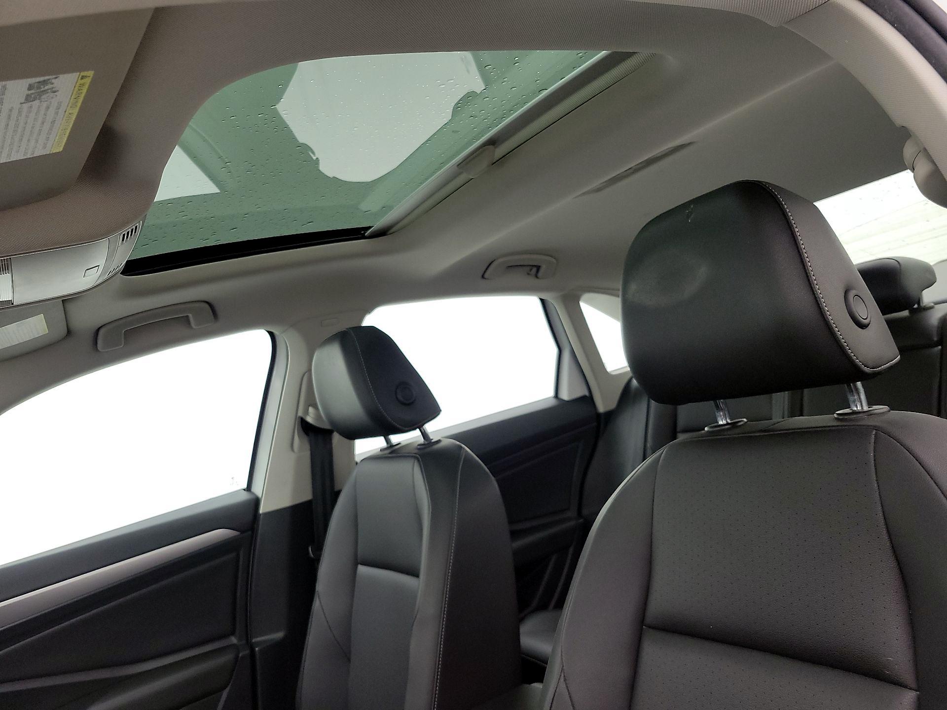 Thumbnail: 2019 Volkswagen Jetta - 19