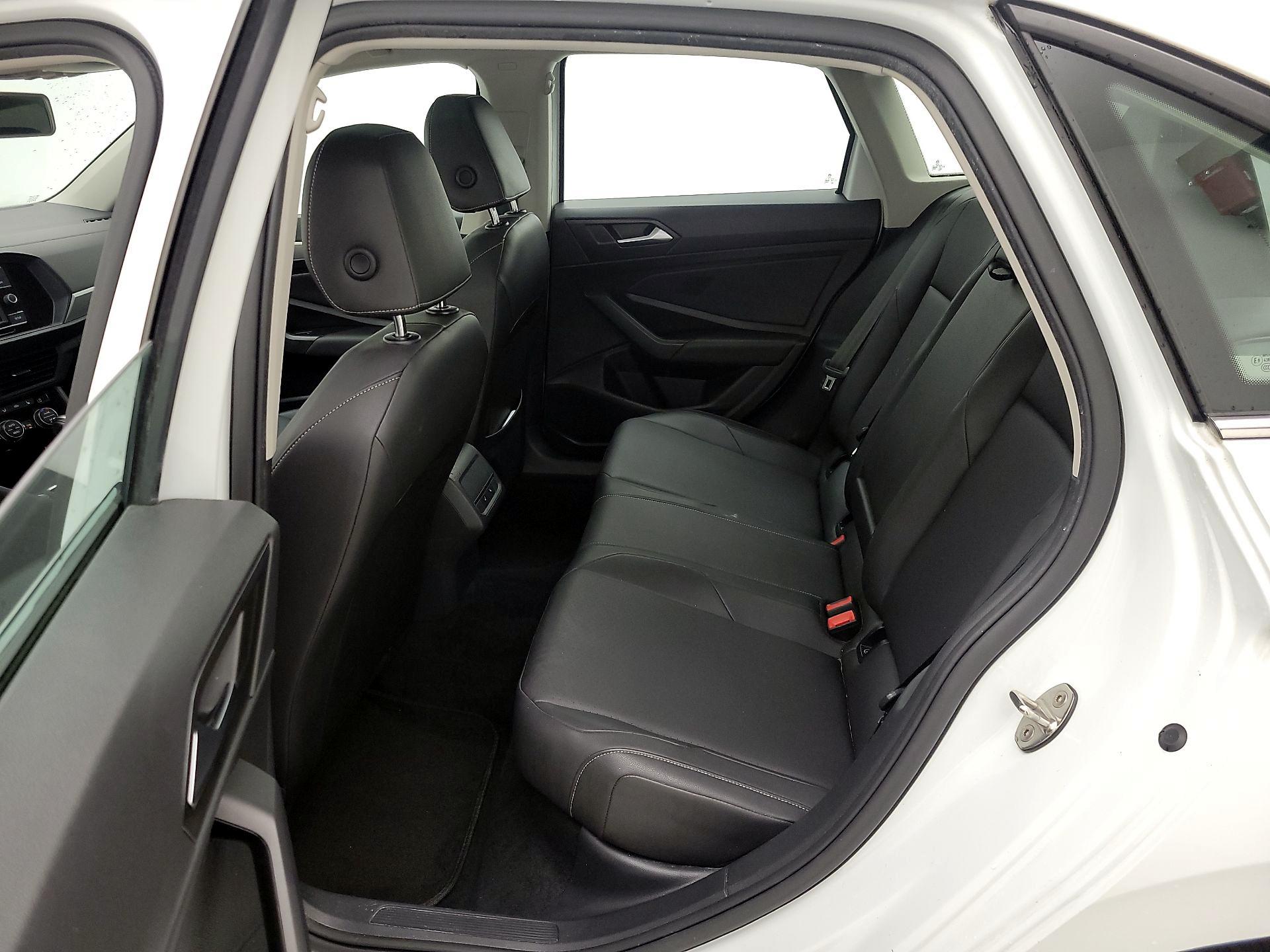 Thumbnail: 2019 Volkswagen Jetta - 20