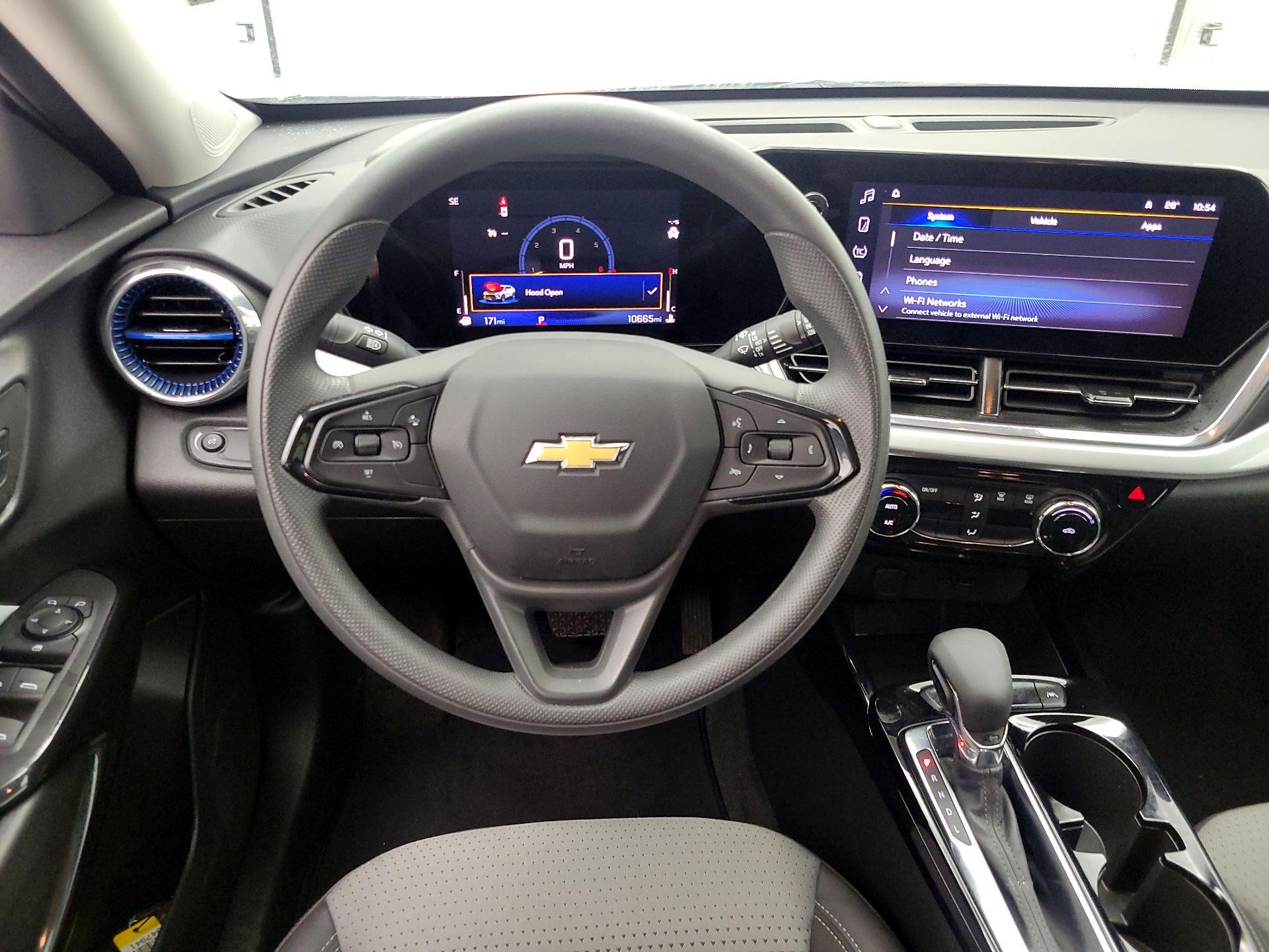 Thumbnail: 2025 Chevrolet Trax - 10