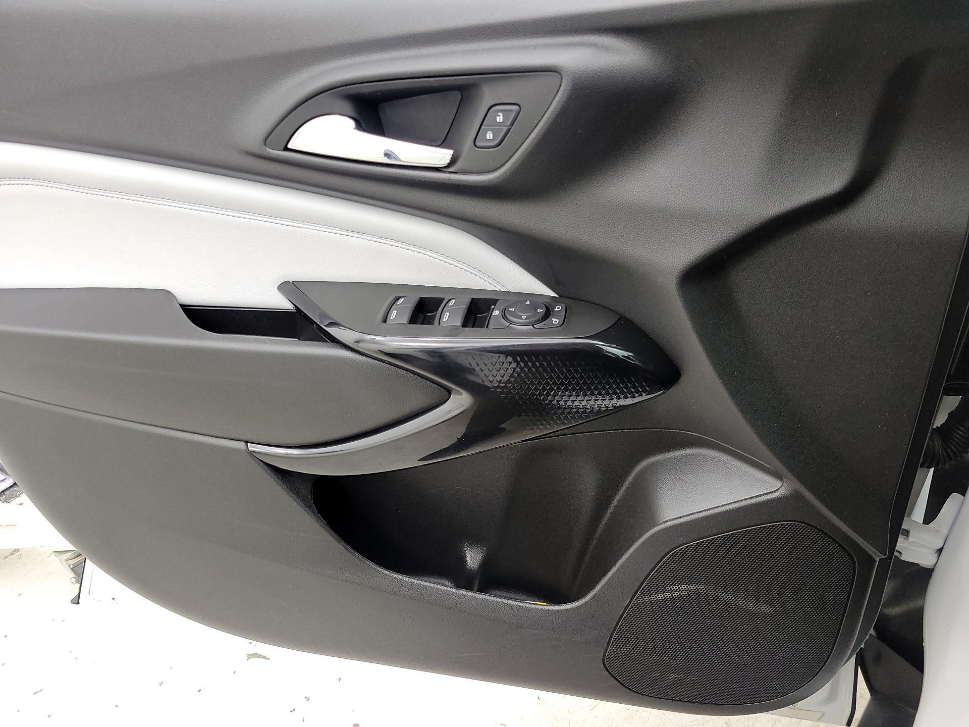 Thumbnail: 2025 Chevrolet Trax - 12