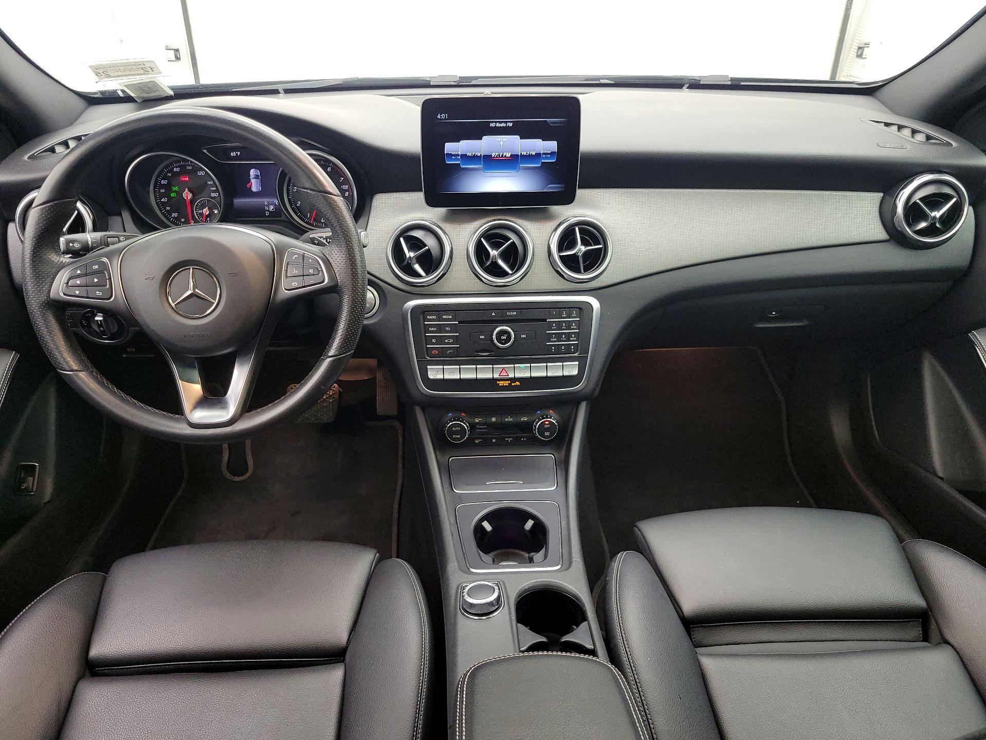 Thumbnail: 2020 Mercedes-Benz GLA - 9