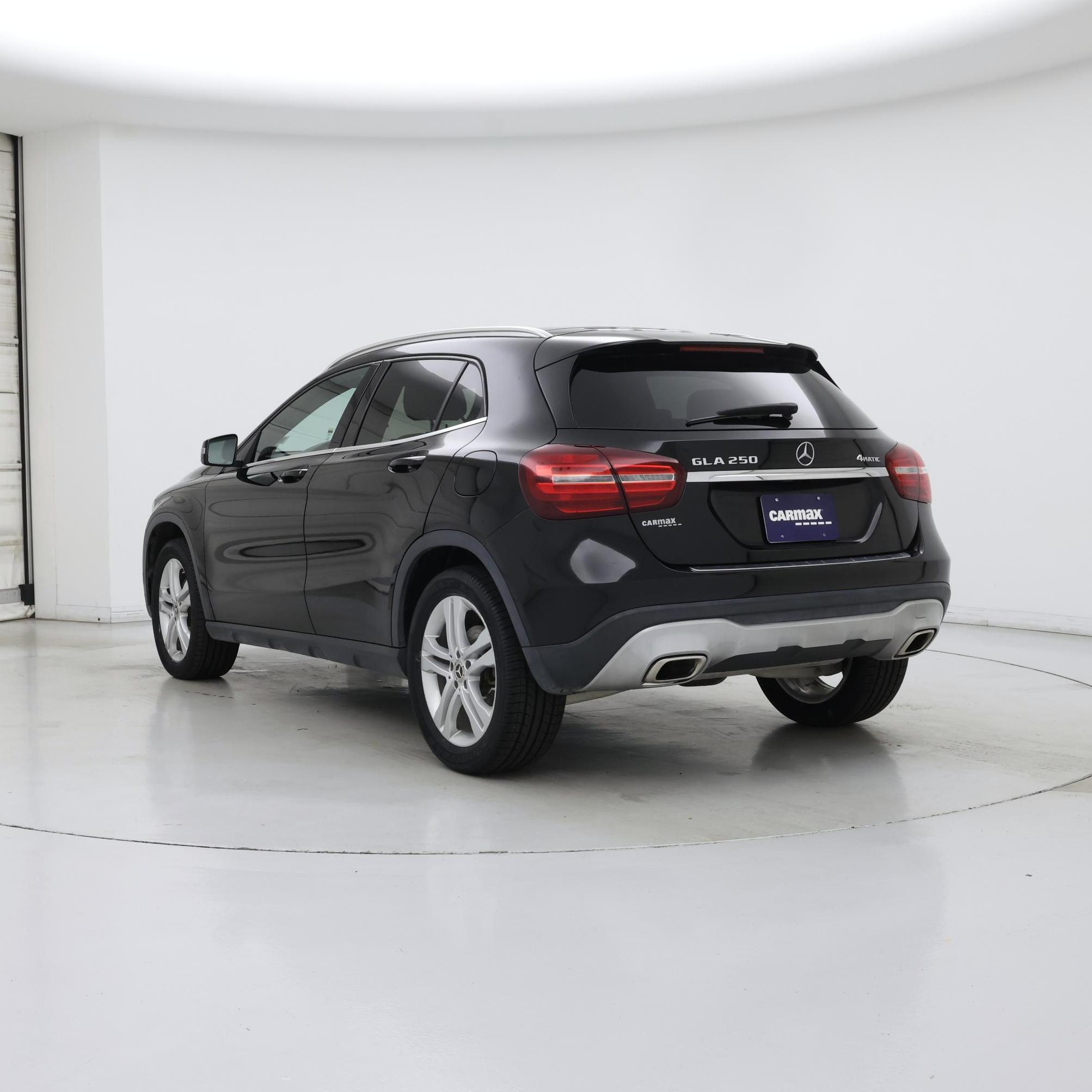 Thumbnail: 2020 Mercedes-Benz GLA - 2