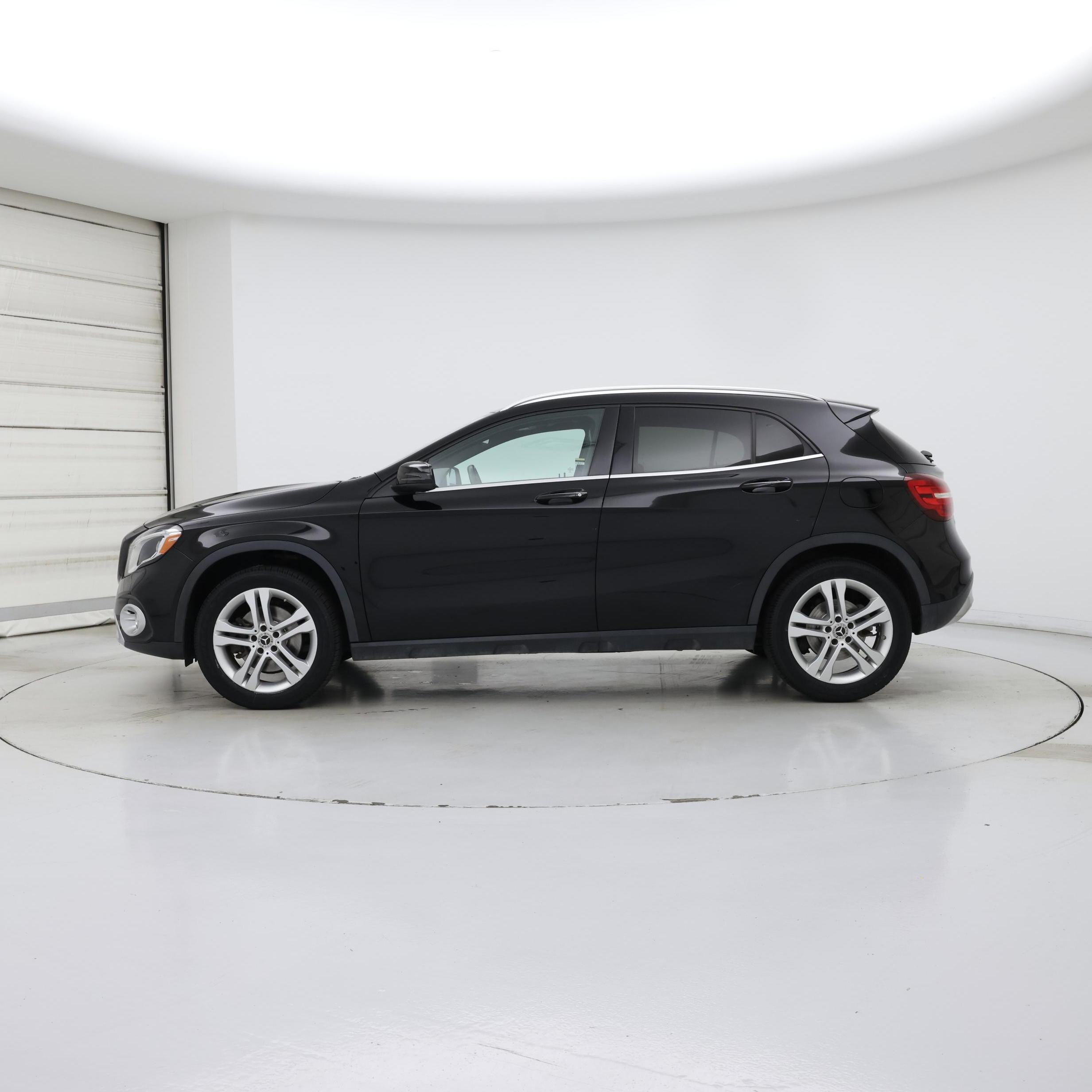 Thumbnail: 2020 Mercedes-Benz GLA - 3