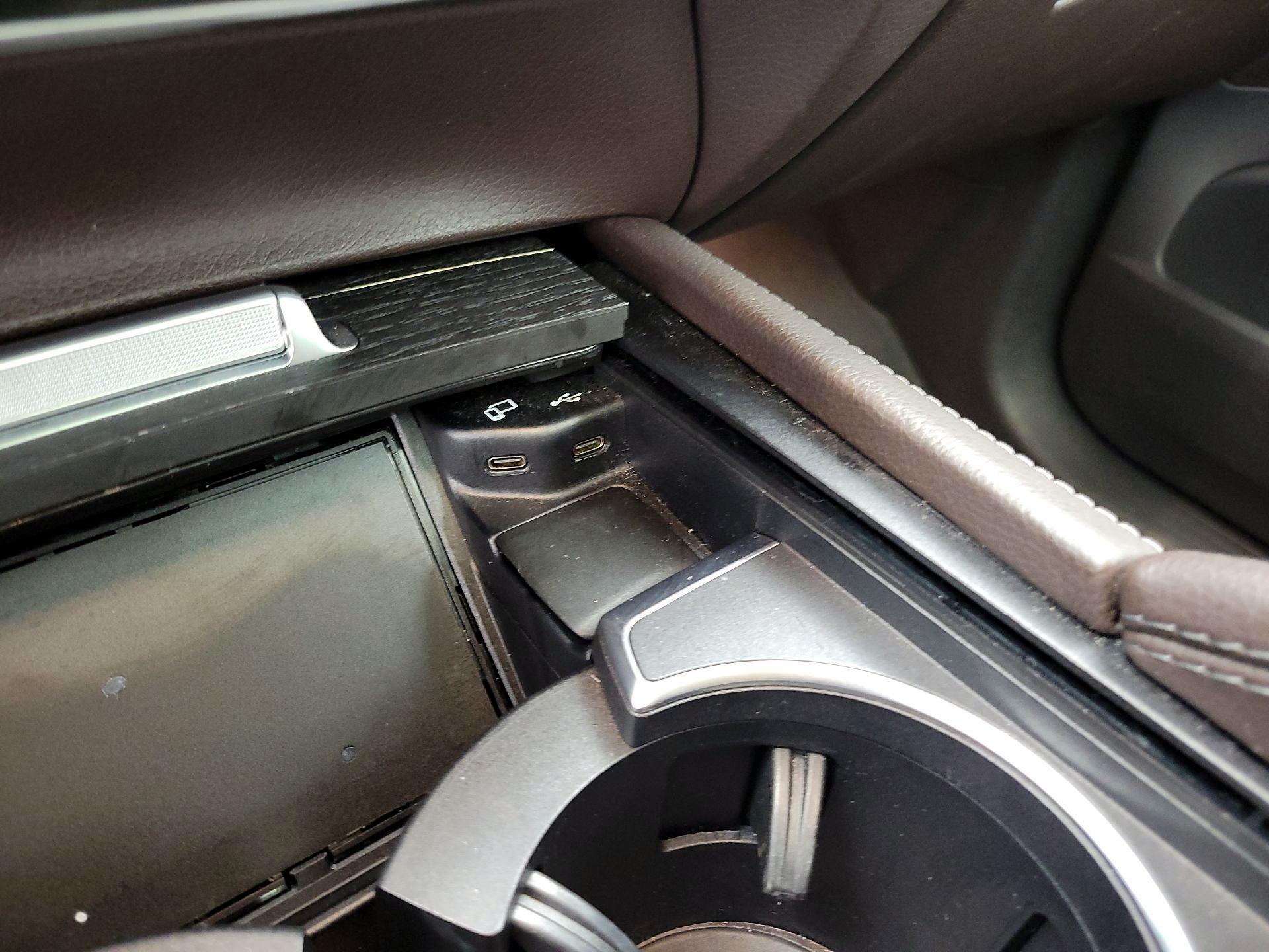 Thumbnail: 2020 Mercedes-Benz GLE - 18