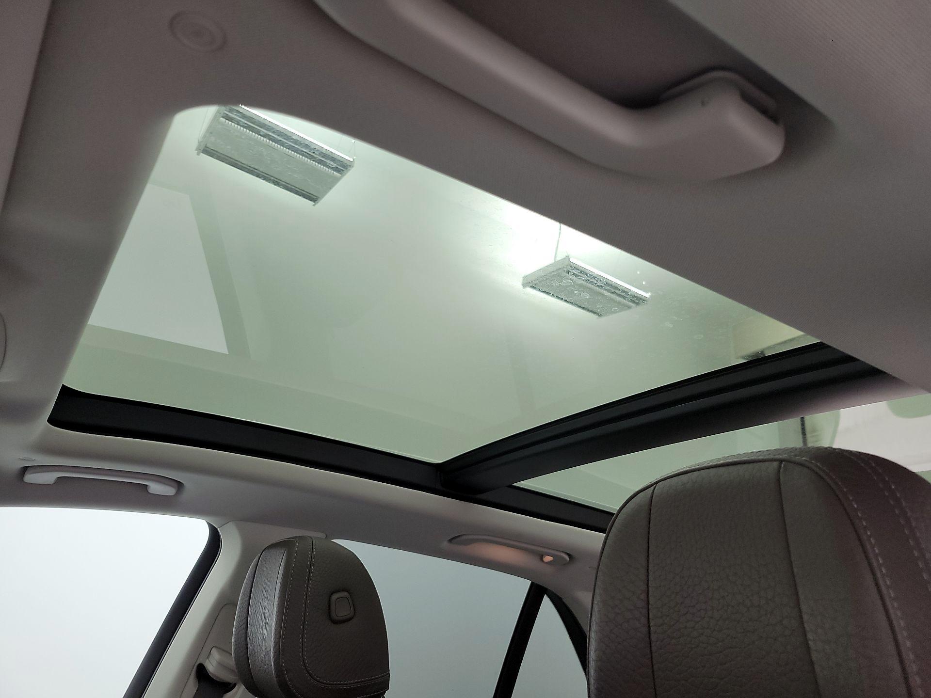 Thumbnail: 2020 Mercedes-Benz GLE - 19