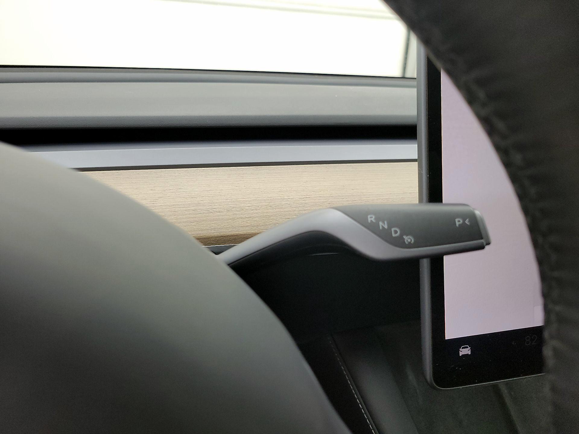 Thumbnail: 2022 Tesla Model Y - 17