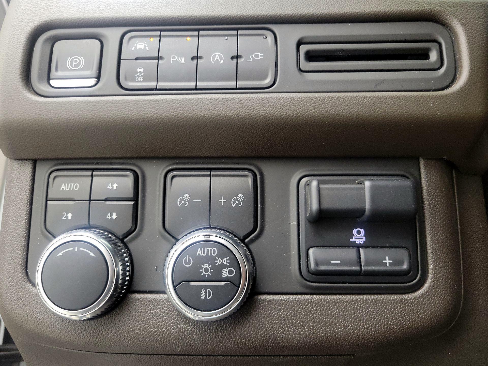 Thumbnail: 2021 GMC Yukon - 13