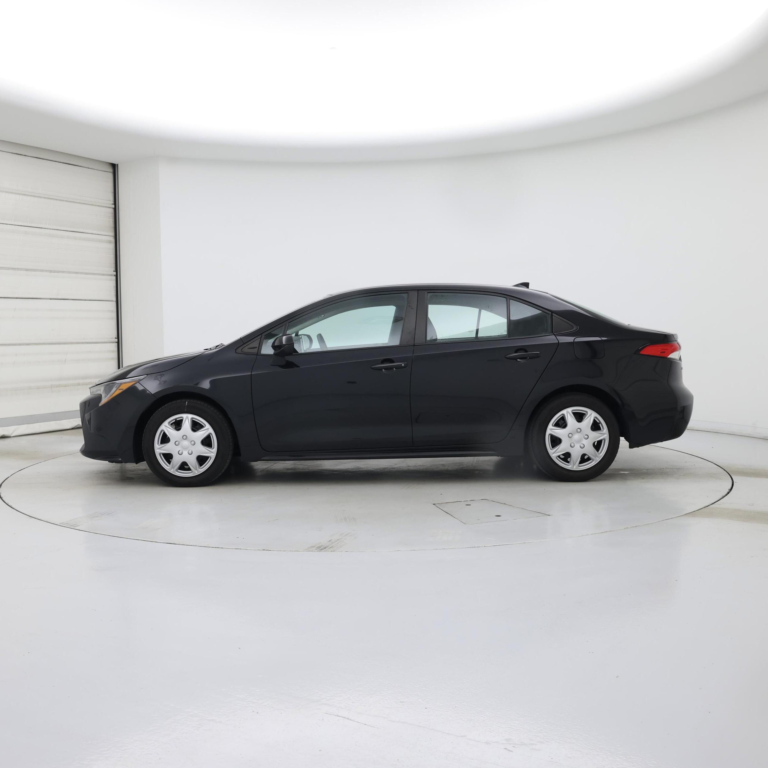 Thumbnail: 2021 Toyota Corolla - 3