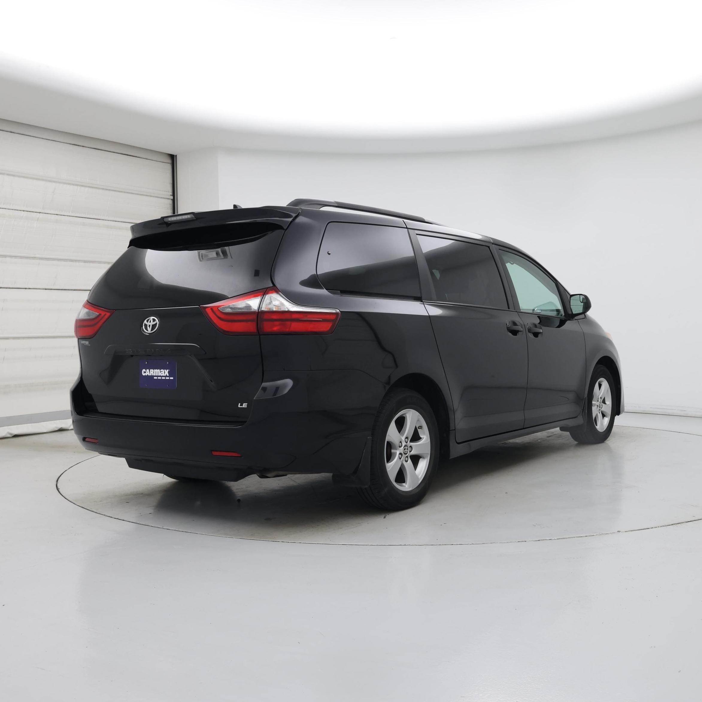 Thumbnail: 2020 Toyota Sienna - 8