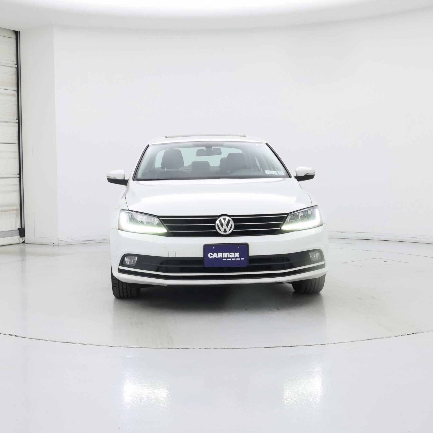 Thumbnail: 2017 Volkswagen Jetta - 5