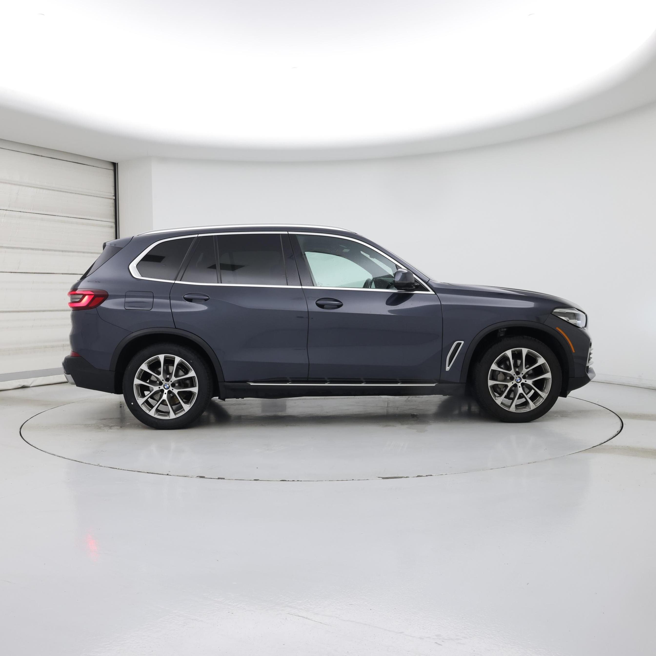 Thumbnail: 2021 BMW X5 - 7