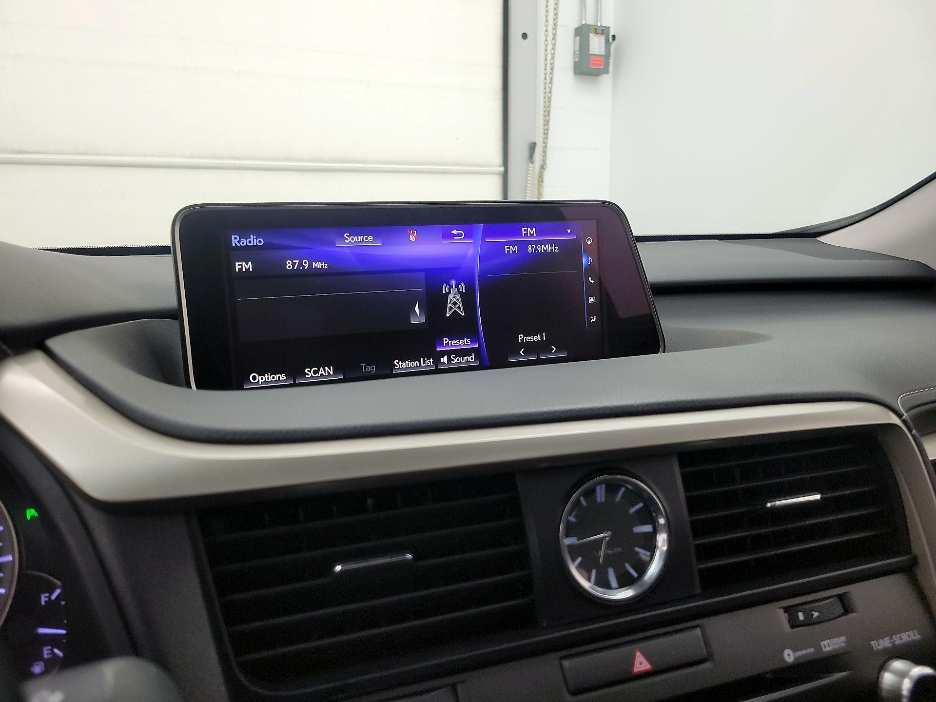 Thumbnail: 2018 Lexus RX - 14