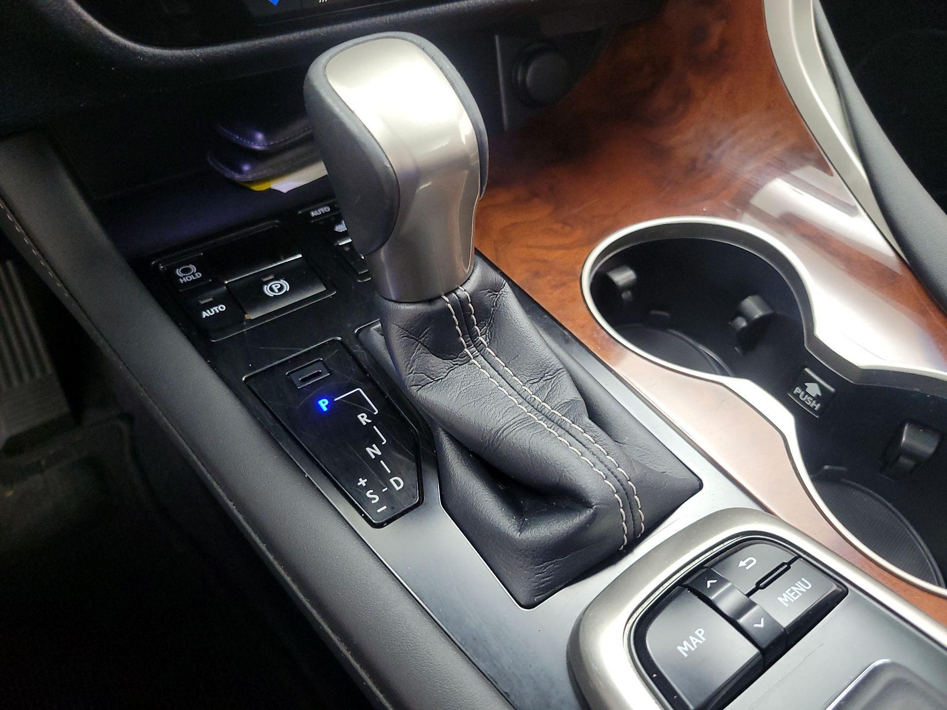 Thumbnail: 2018 Lexus RX - 16