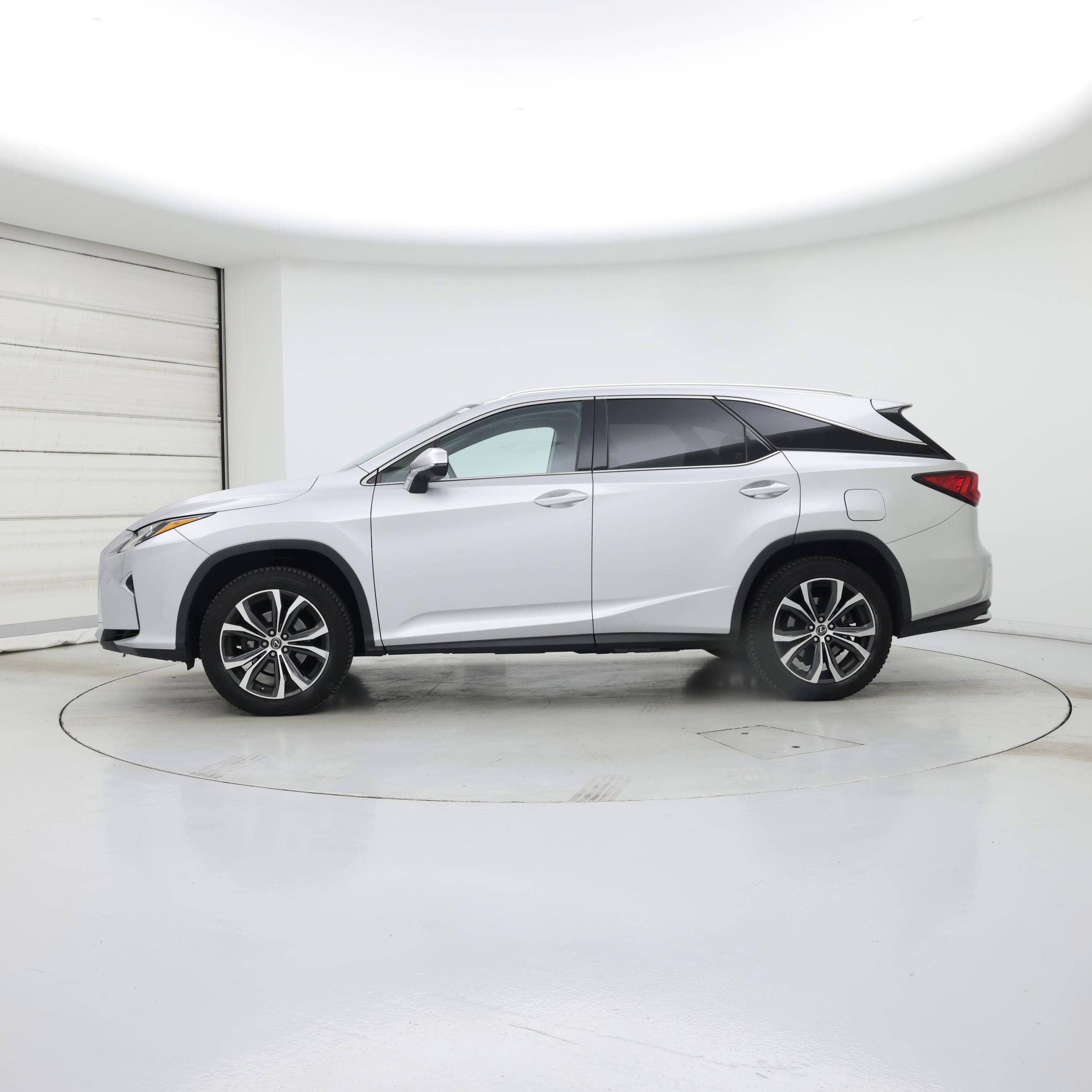 Thumbnail: 2018 Lexus RX - 3
