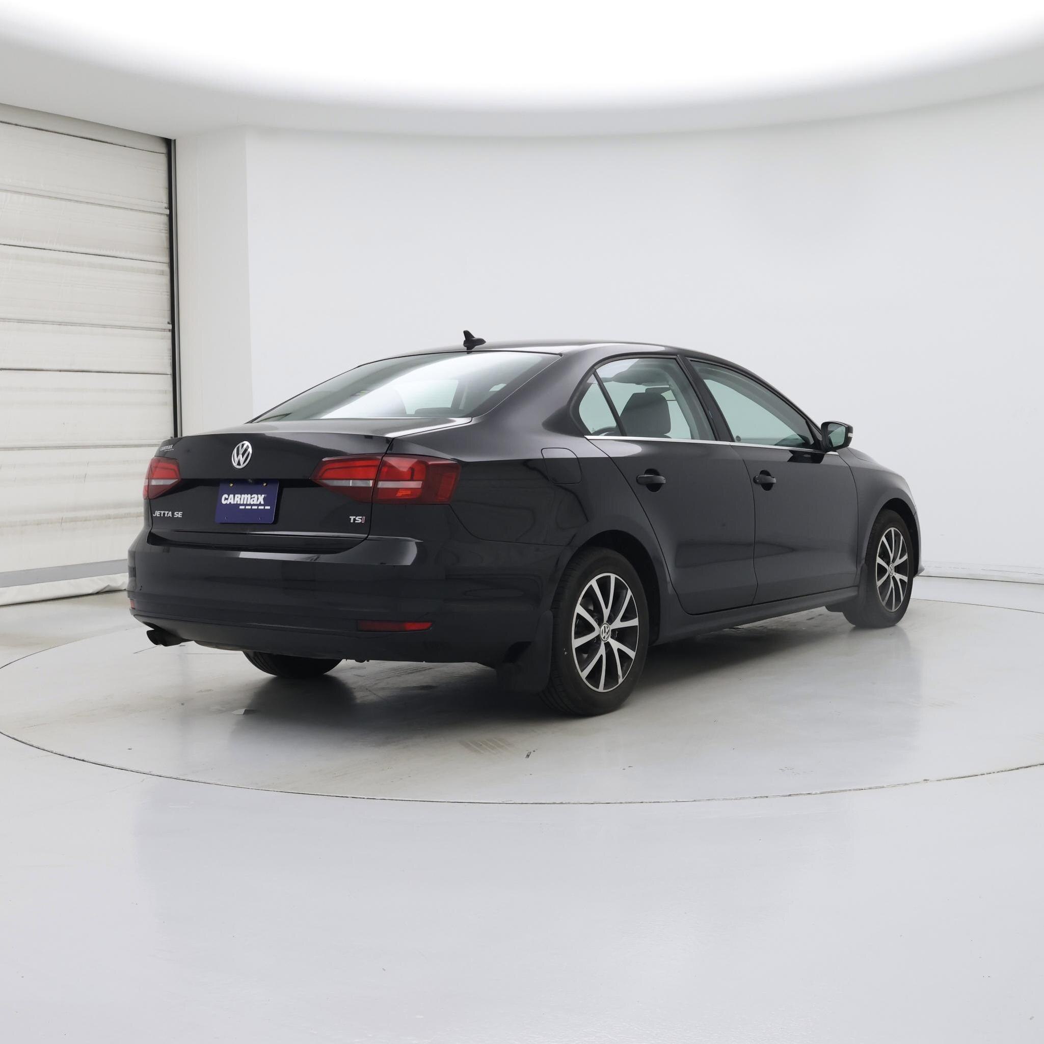 Thumbnail: 2017 Volkswagen Jetta - 8