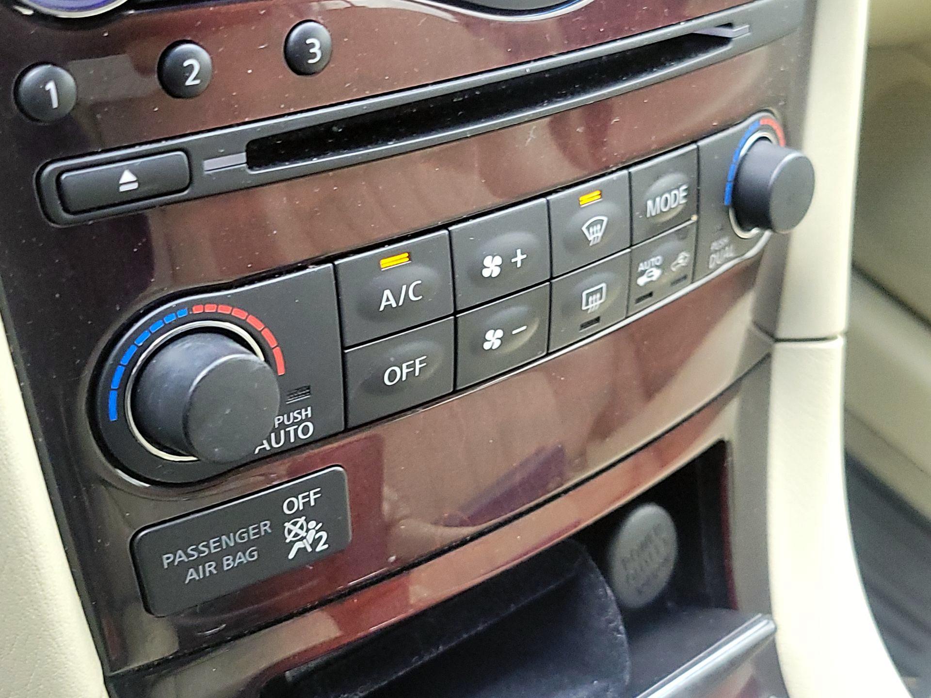 Thumbnail: 2017 INFINITI QX50 - 16