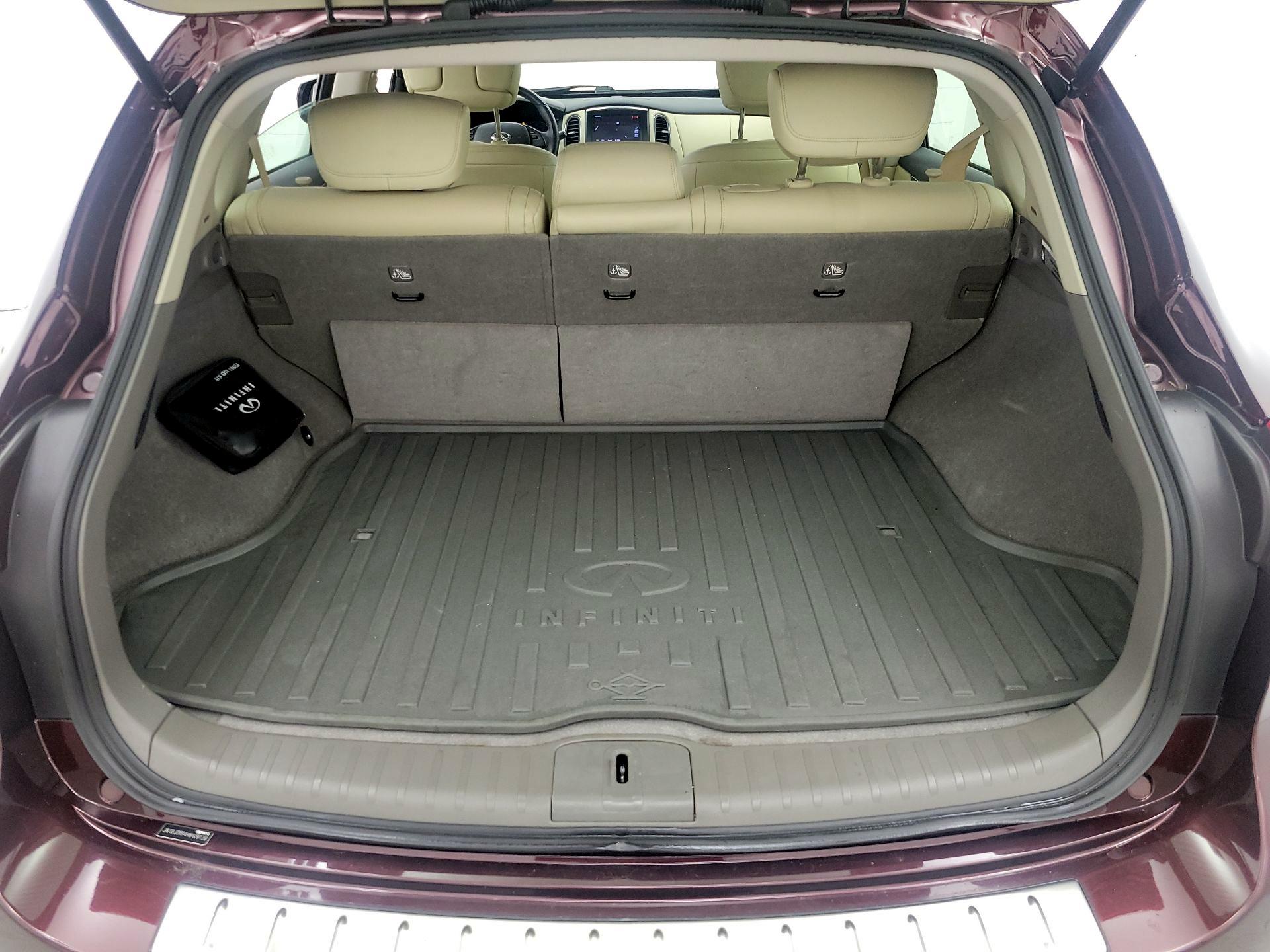 Thumbnail: 2017 INFINITI QX50 - 20