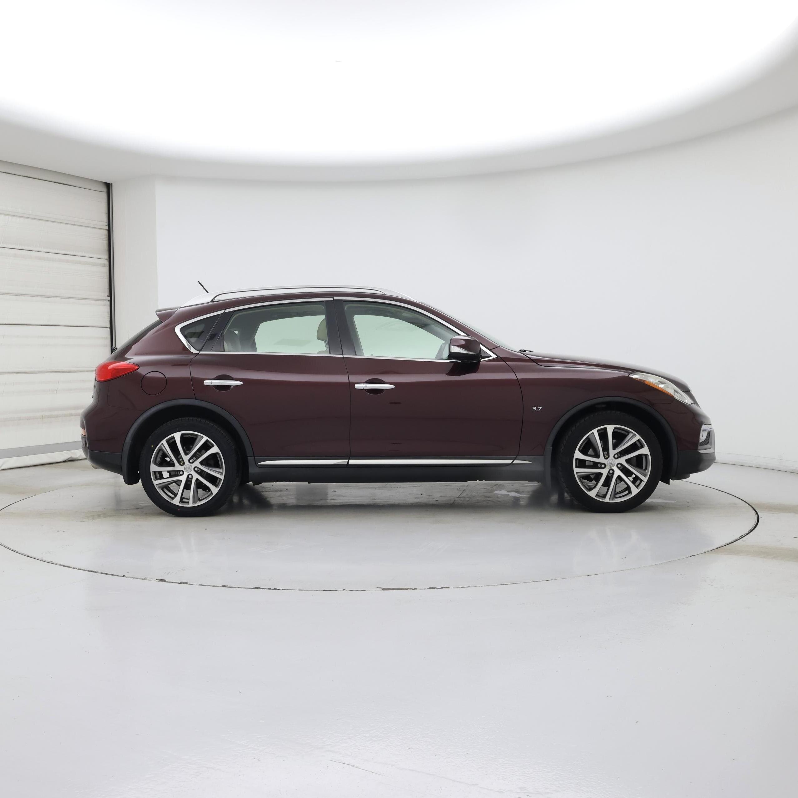 Thumbnail: 2017 INFINITI QX50 - 7