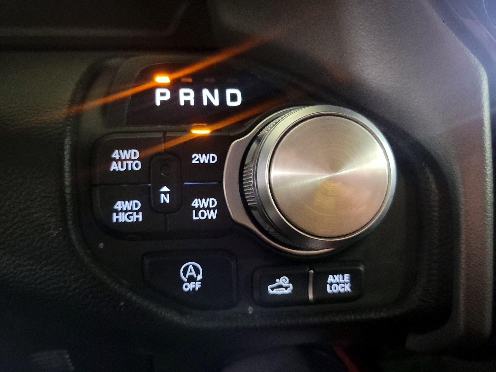 Thumbnail: 2025 RAM 1500 - 18