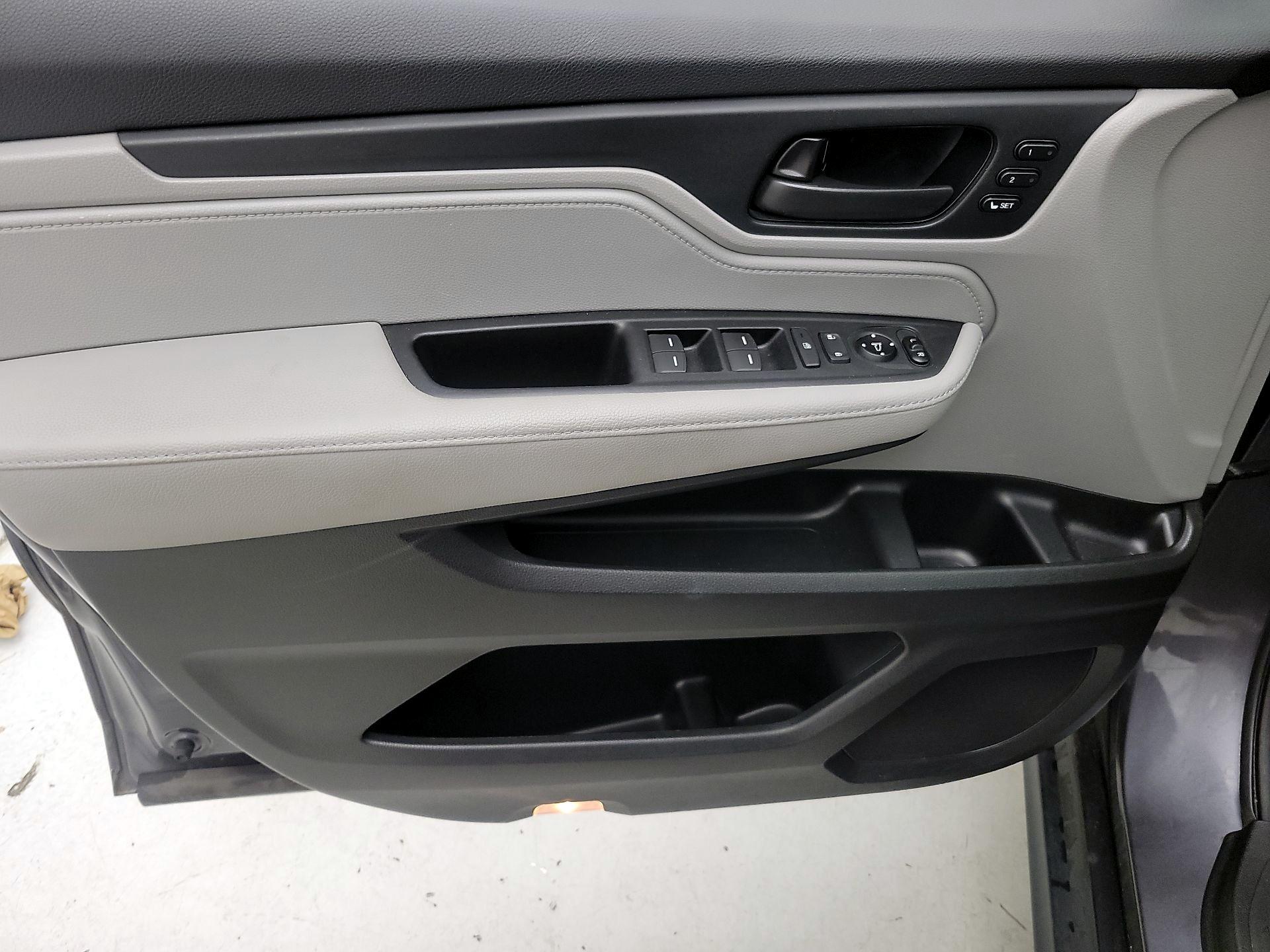 Thumbnail: 2020 Honda Odyssey - 12