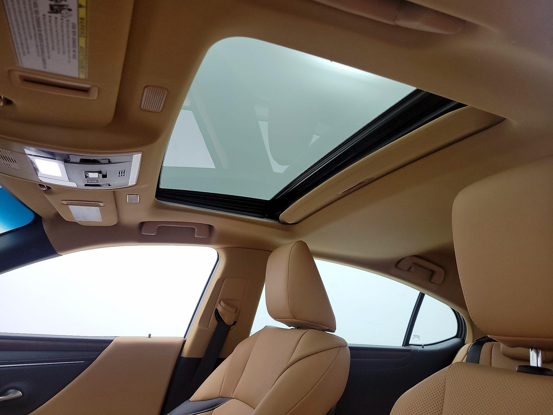 Thumbnail: 2024 Lexus ES - 19