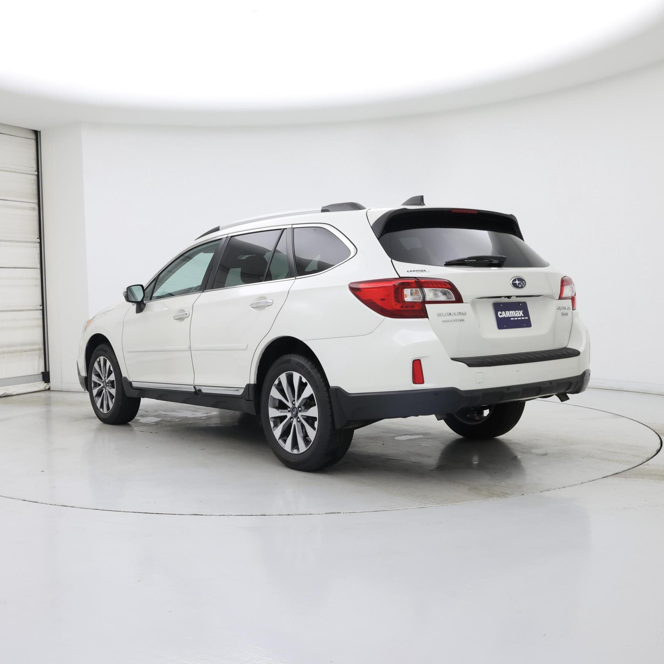 Thumbnail: 2017 Subaru Outback - 2