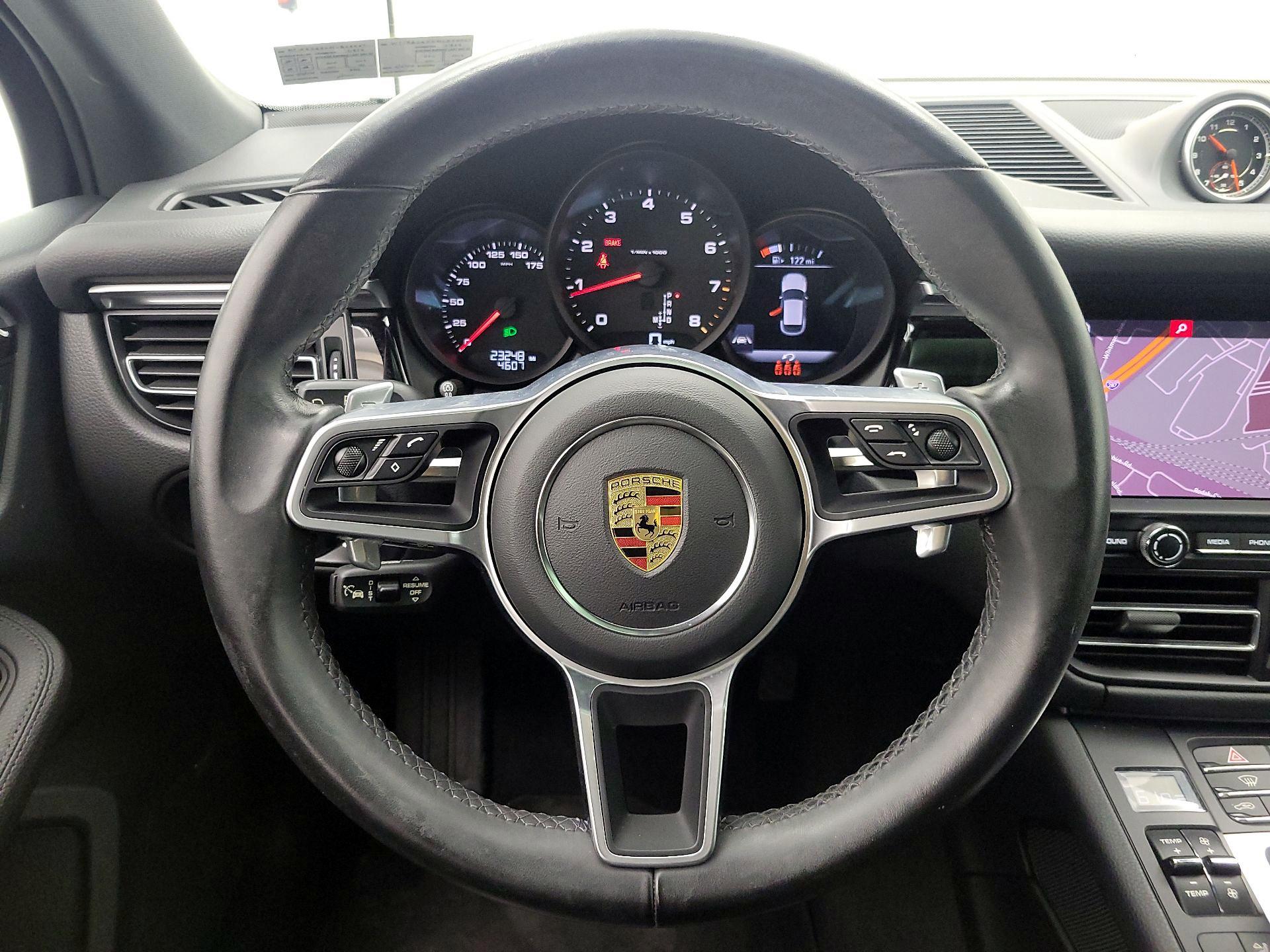 Thumbnail: 2021 Porsche Macan - 10