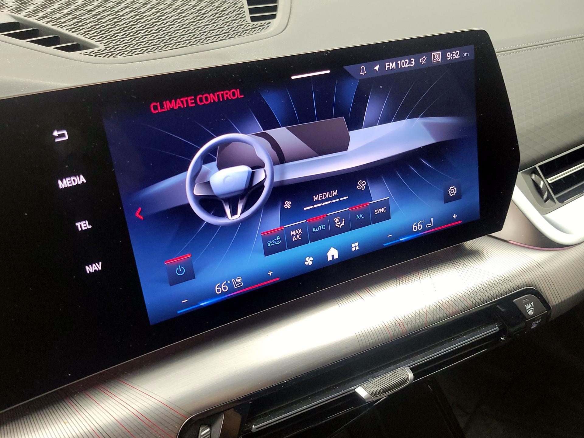 Thumbnail: 2024 BMW X2 - 16