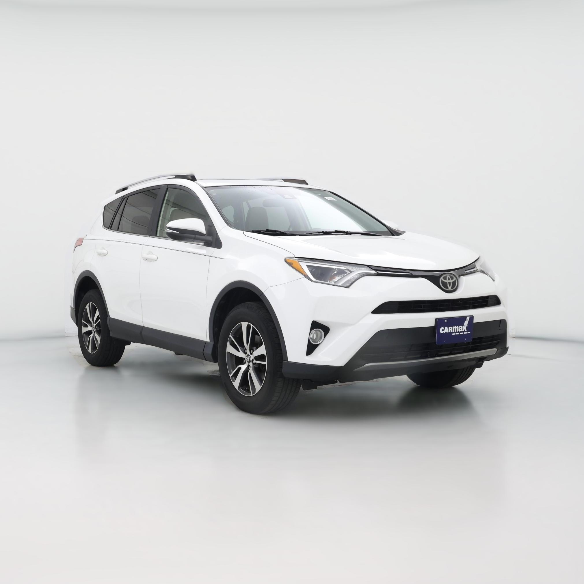 Thumbnail: 2017 Toyota RAV4 - 1