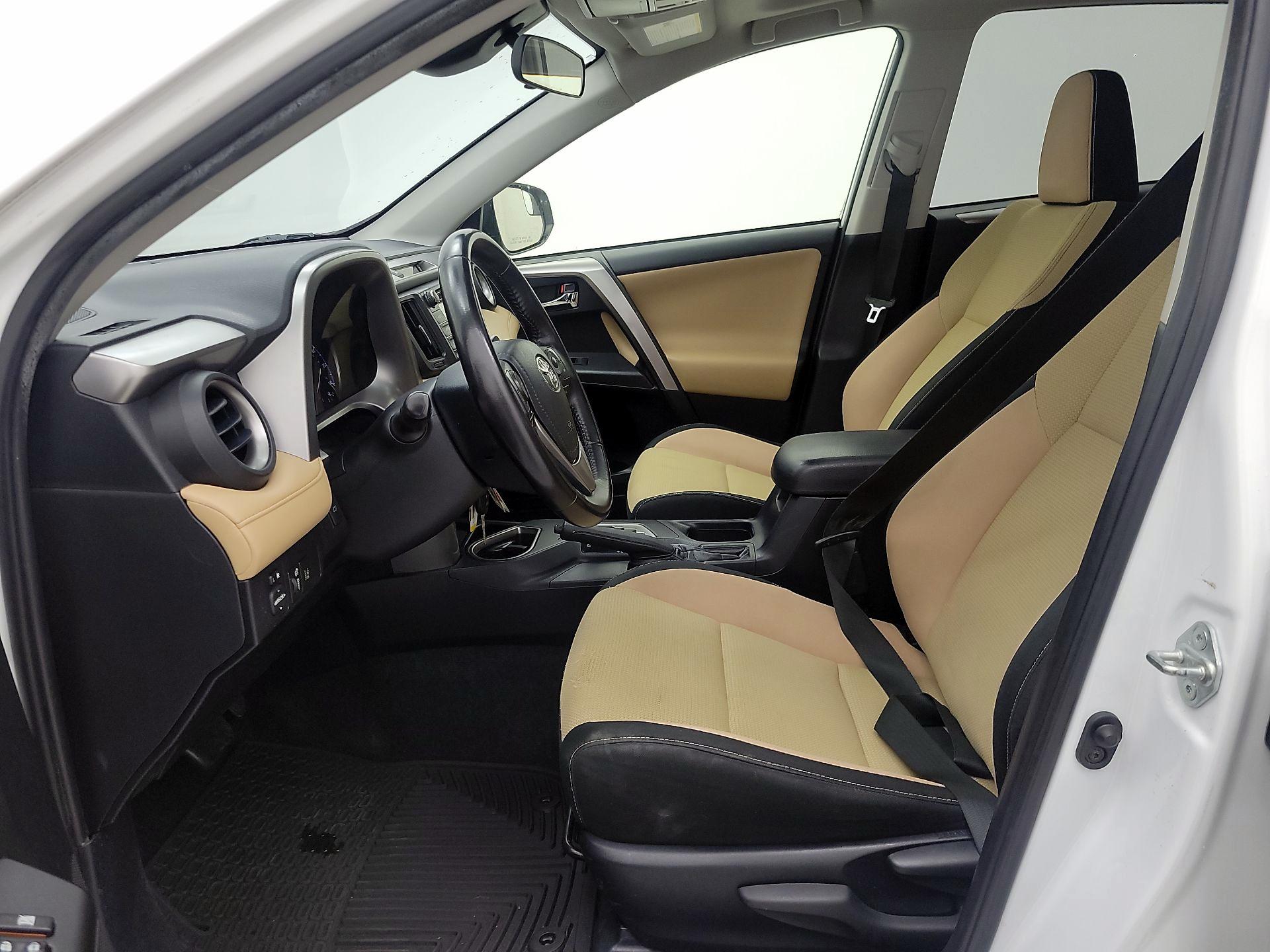 Thumbnail: 2017 Toyota RAV4 - 11