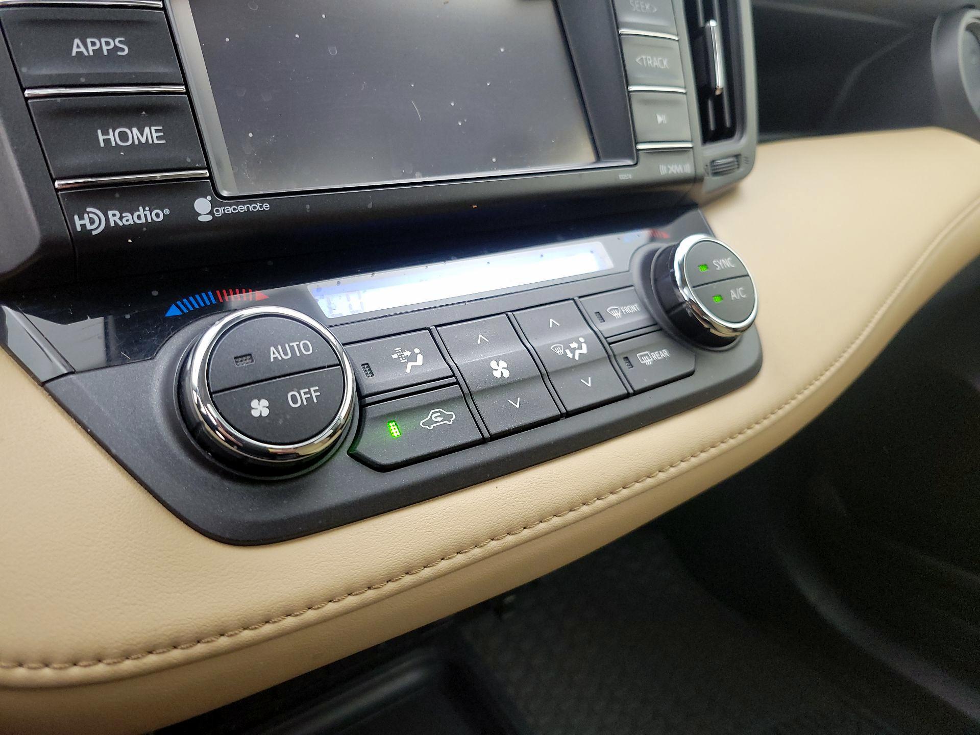 Thumbnail: 2017 Toyota RAV4 - 15