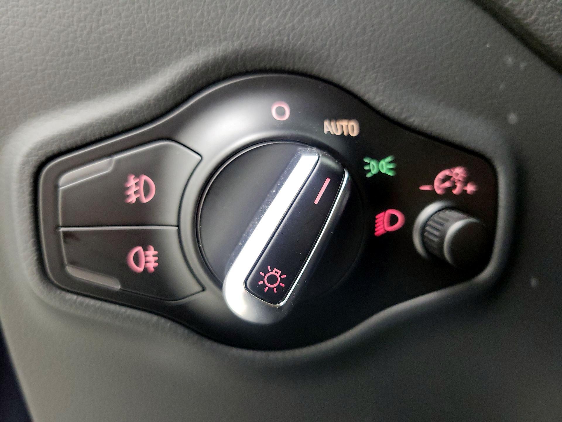 Thumbnail: 2015 Audi Q5 - 13