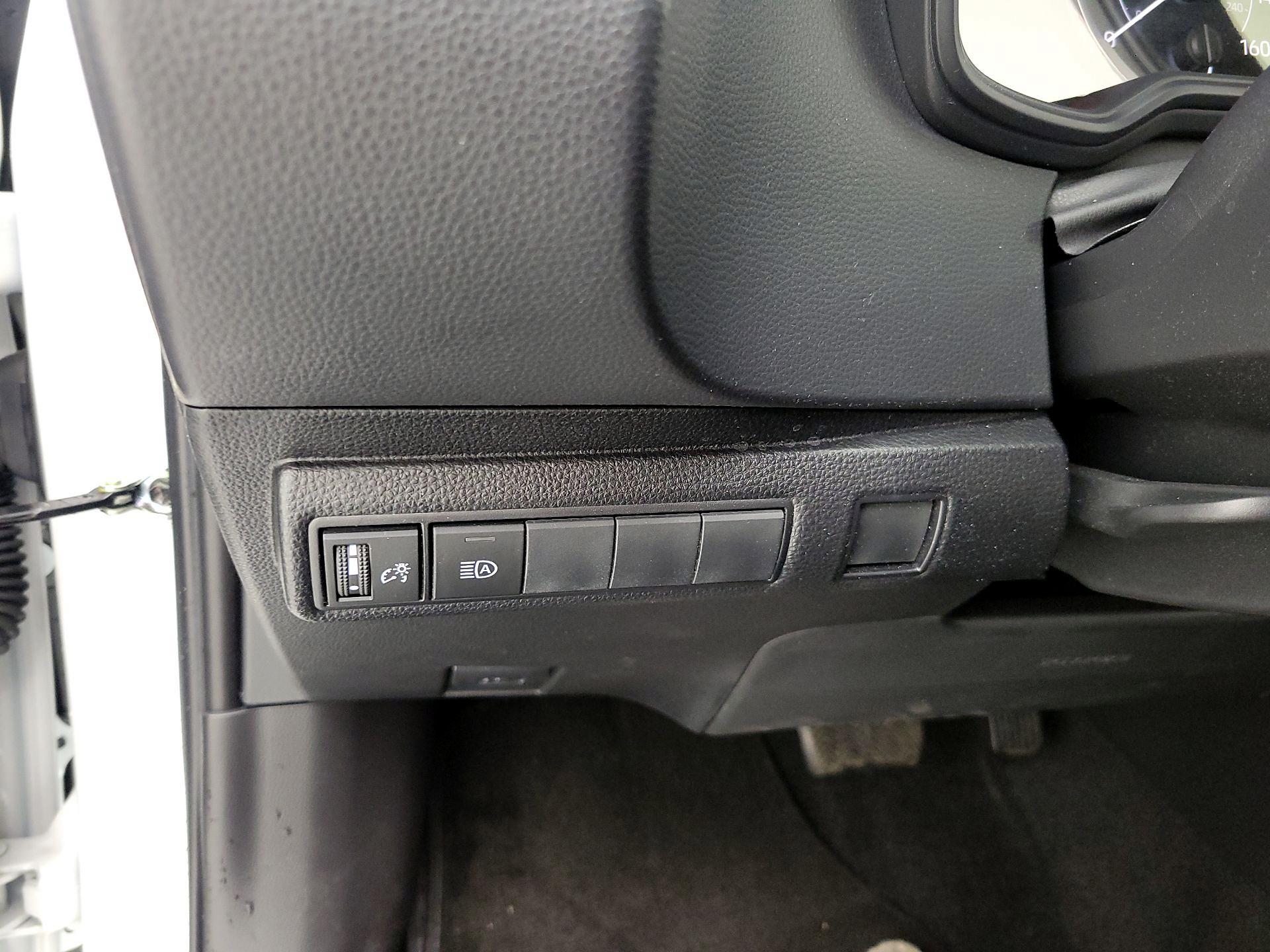 Thumbnail: 2022 Toyota Corolla - 13