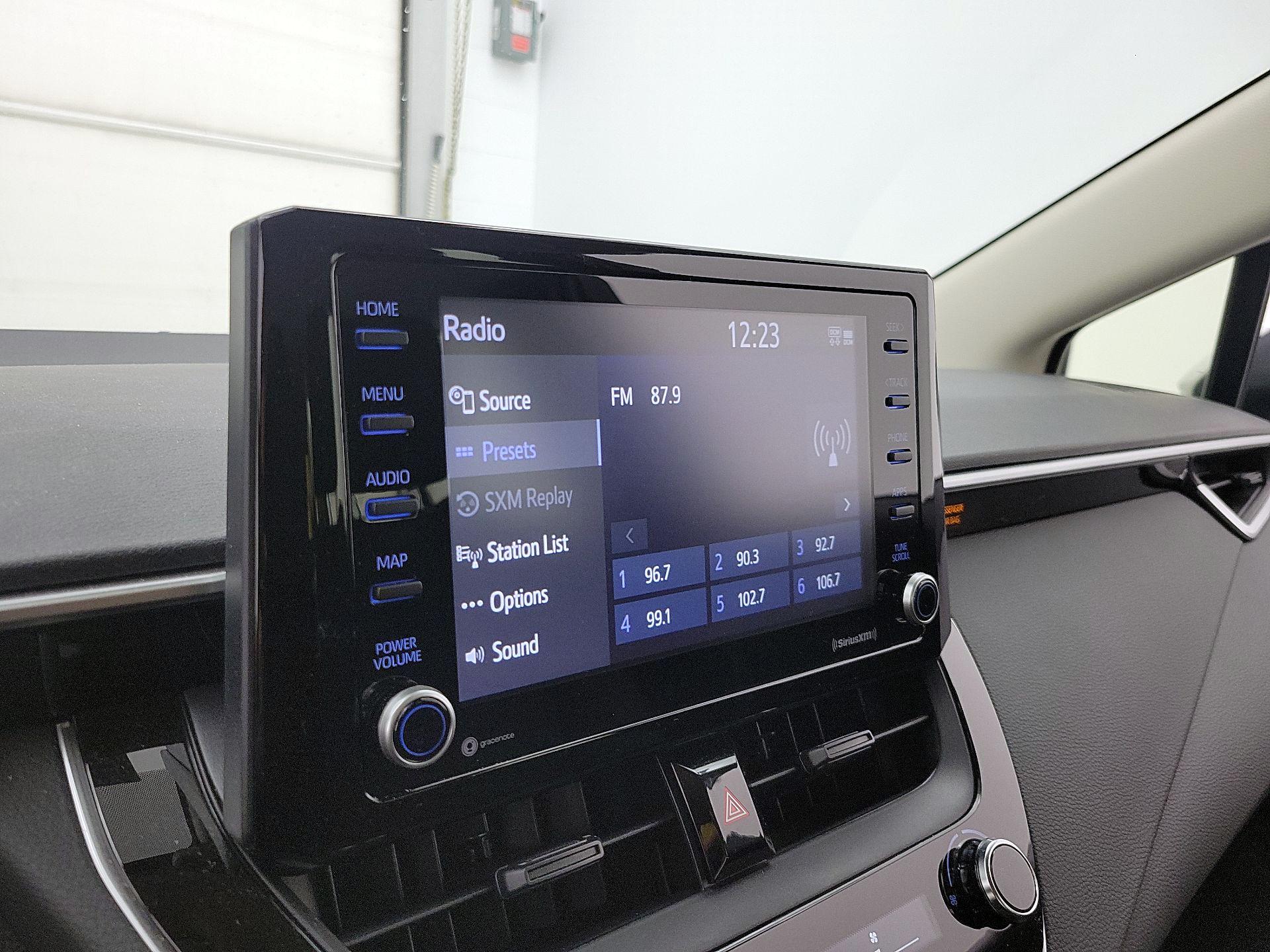 Thumbnail: 2022 Toyota Corolla - 16