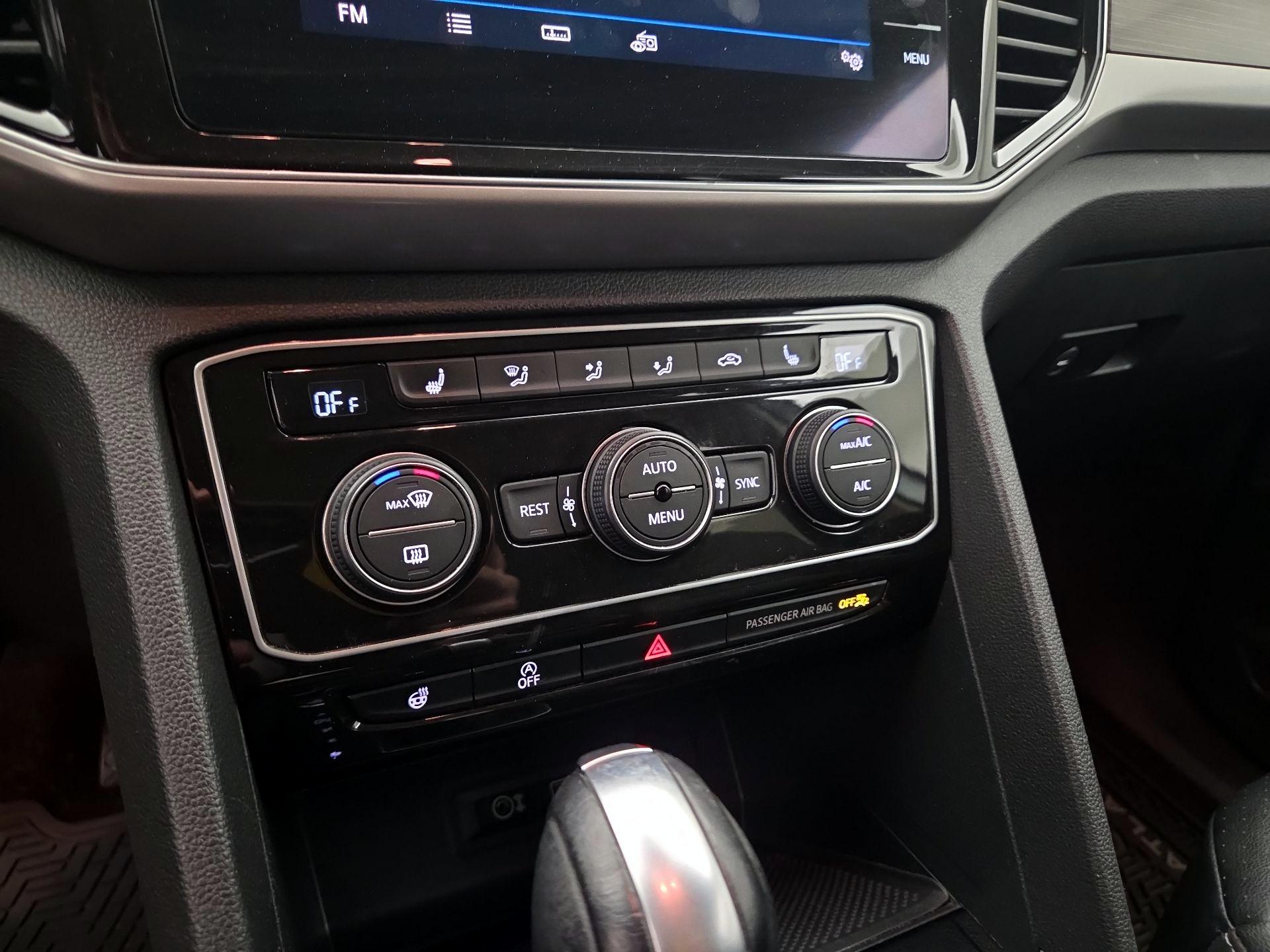 Thumbnail: 2019 Volkswagen Atlas - 16