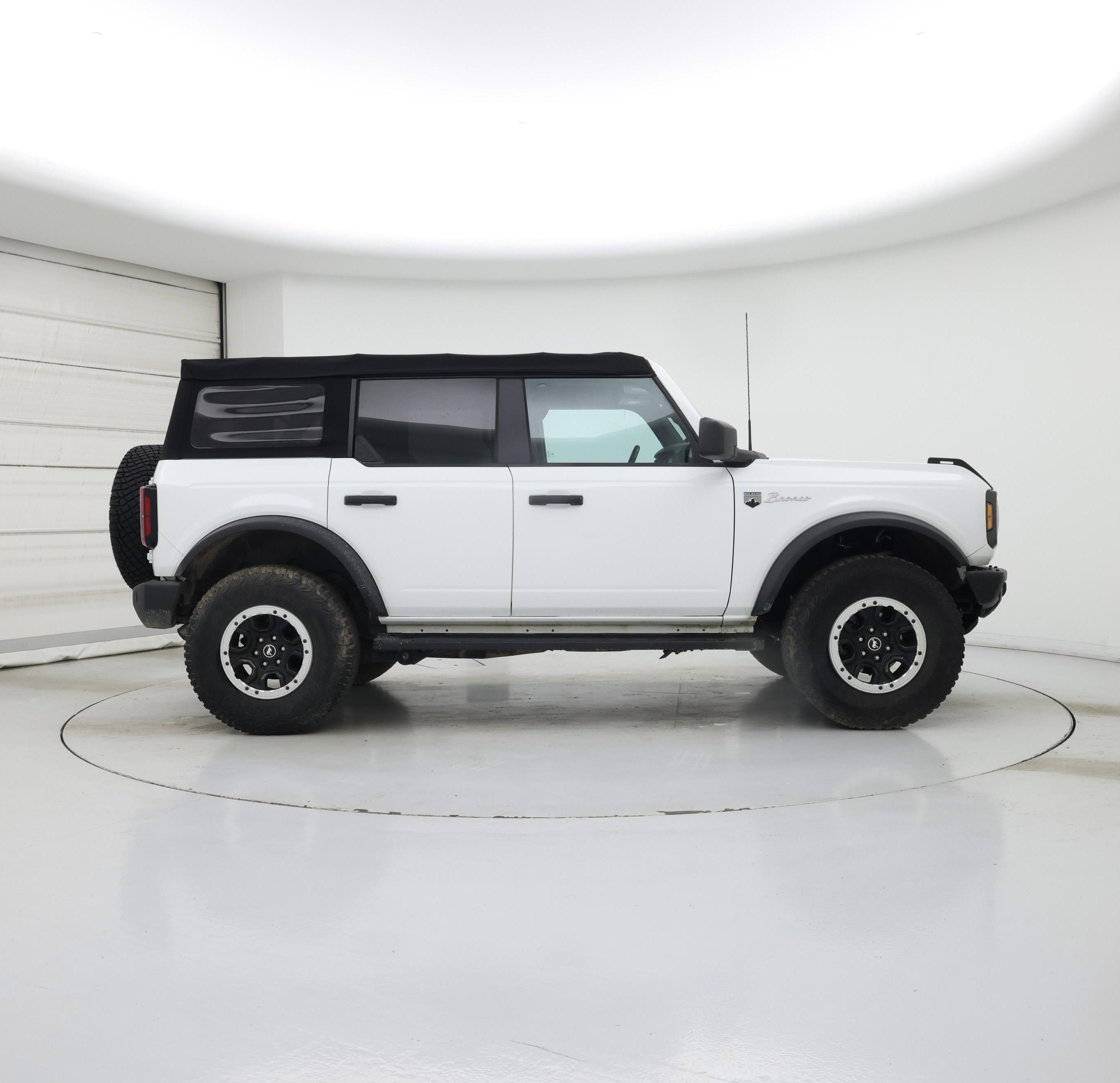 Thumbnail: 2021 Ford Bronco - 7