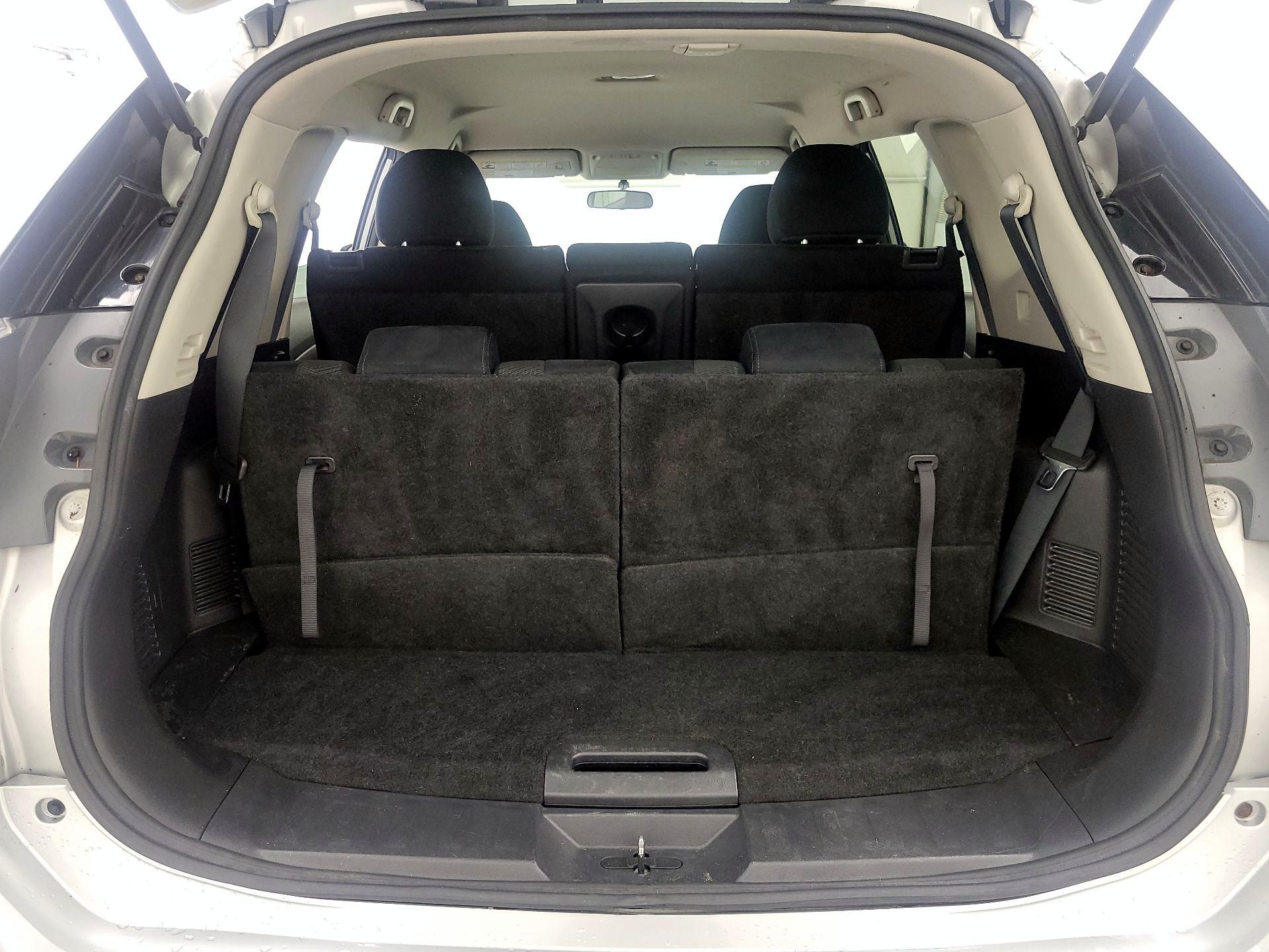 Thumbnail: 2015 Nissan Rogue - 18