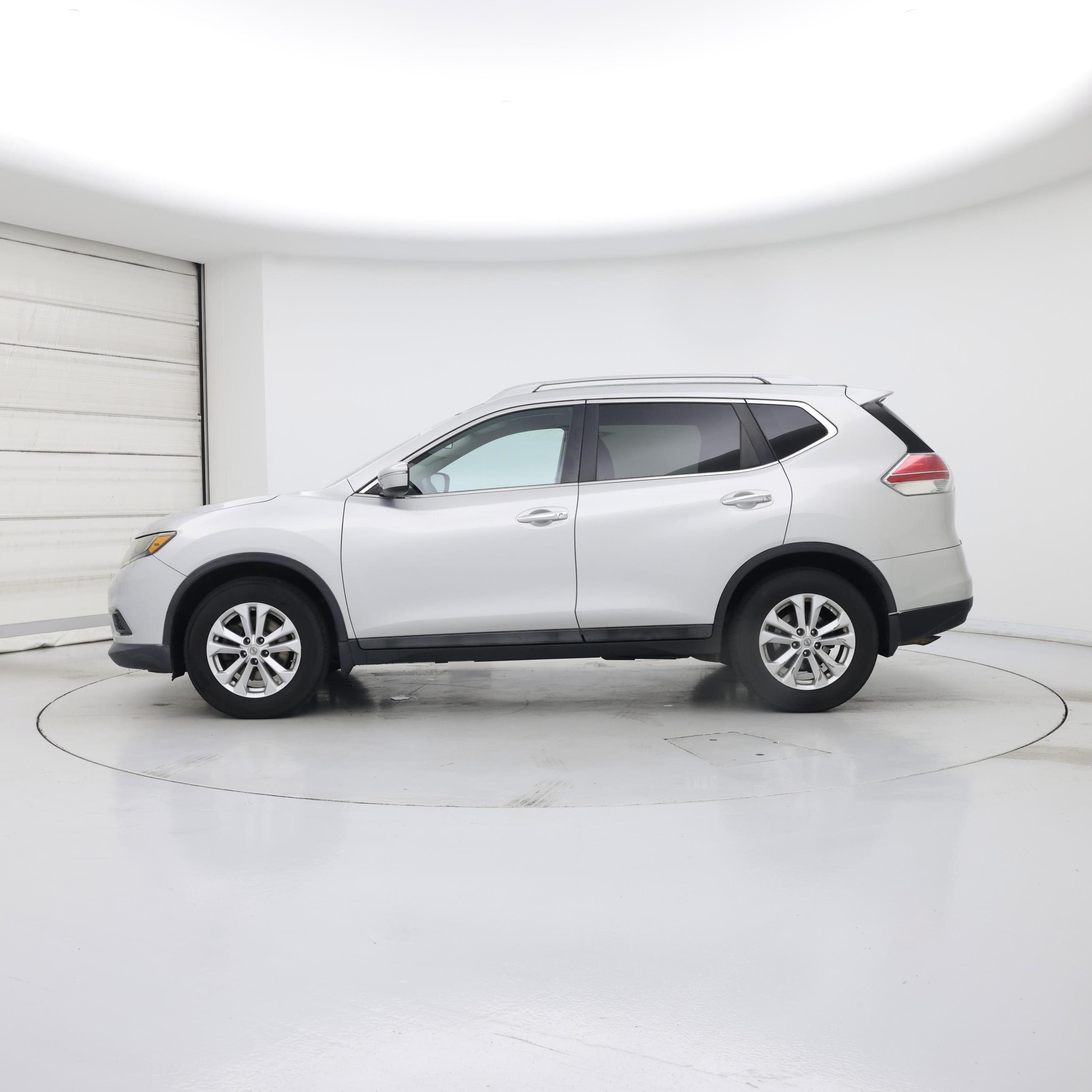 Thumbnail: 2015 Nissan Rogue - 3
