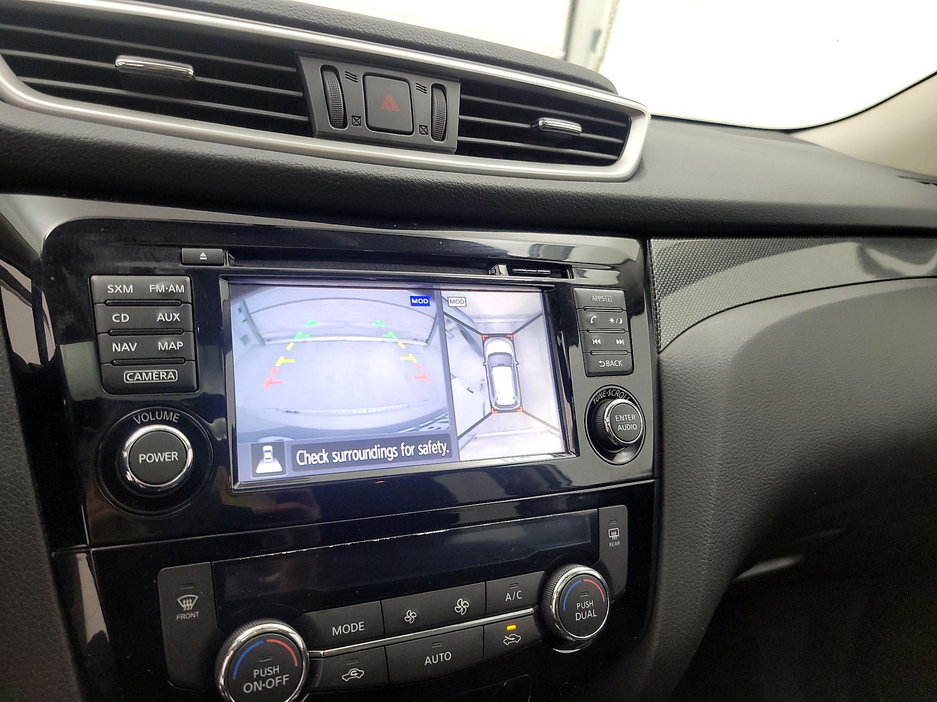 Thumbnail: 2015 Nissan Rogue - 14