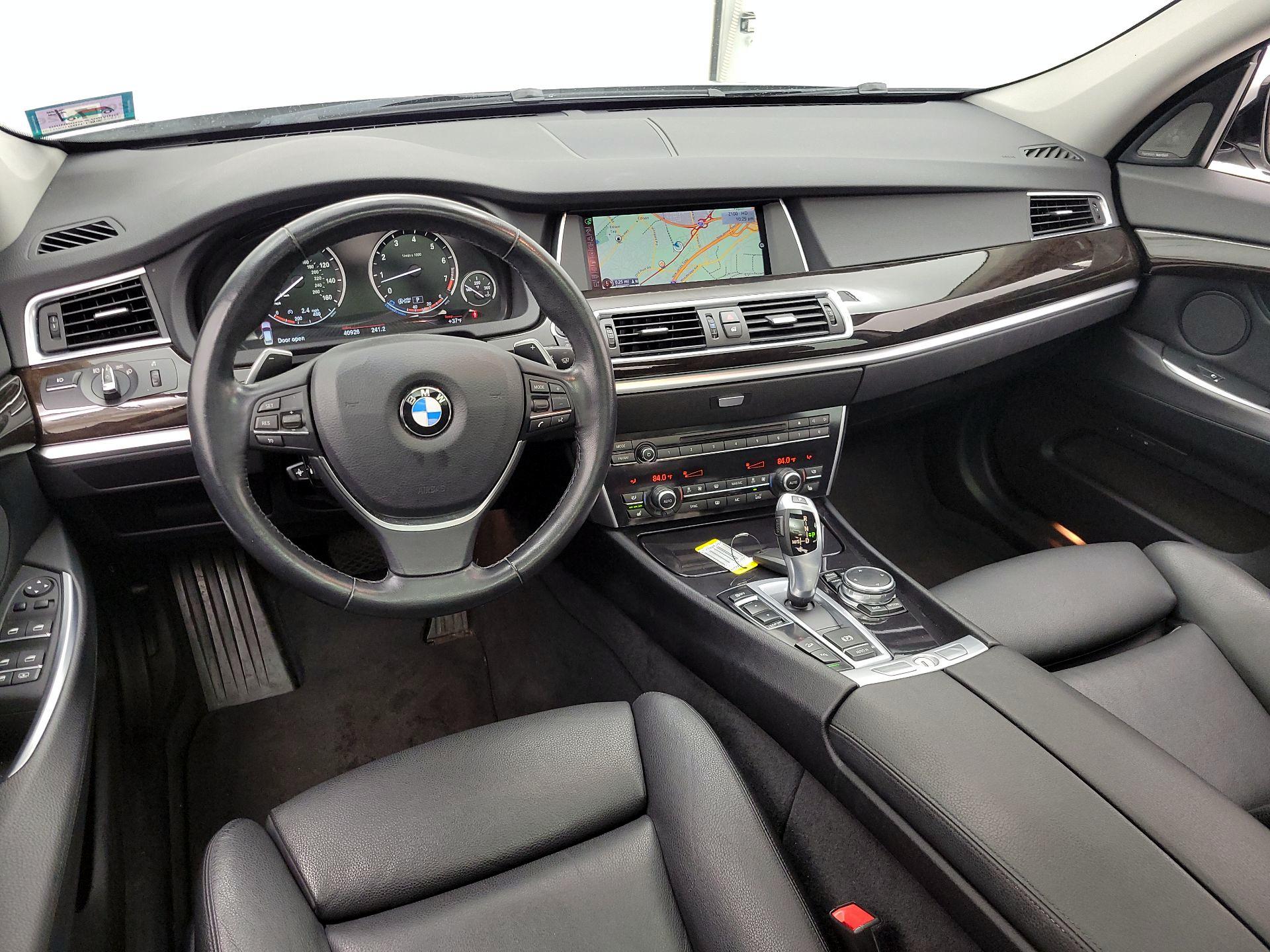 Thumbnail: 2016 BMW 5 Series - 9