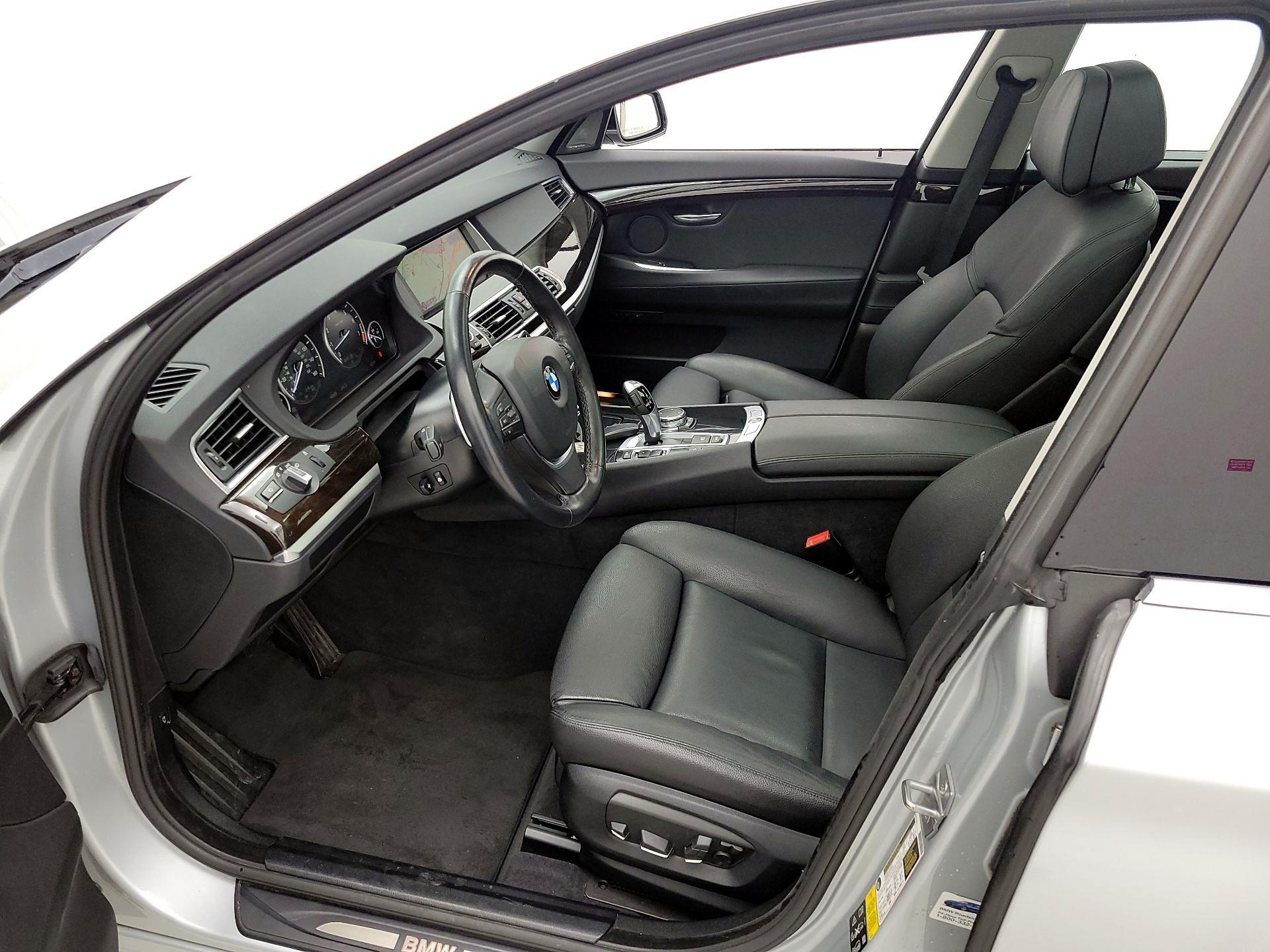 Thumbnail: 2016 BMW 5 Series - 11