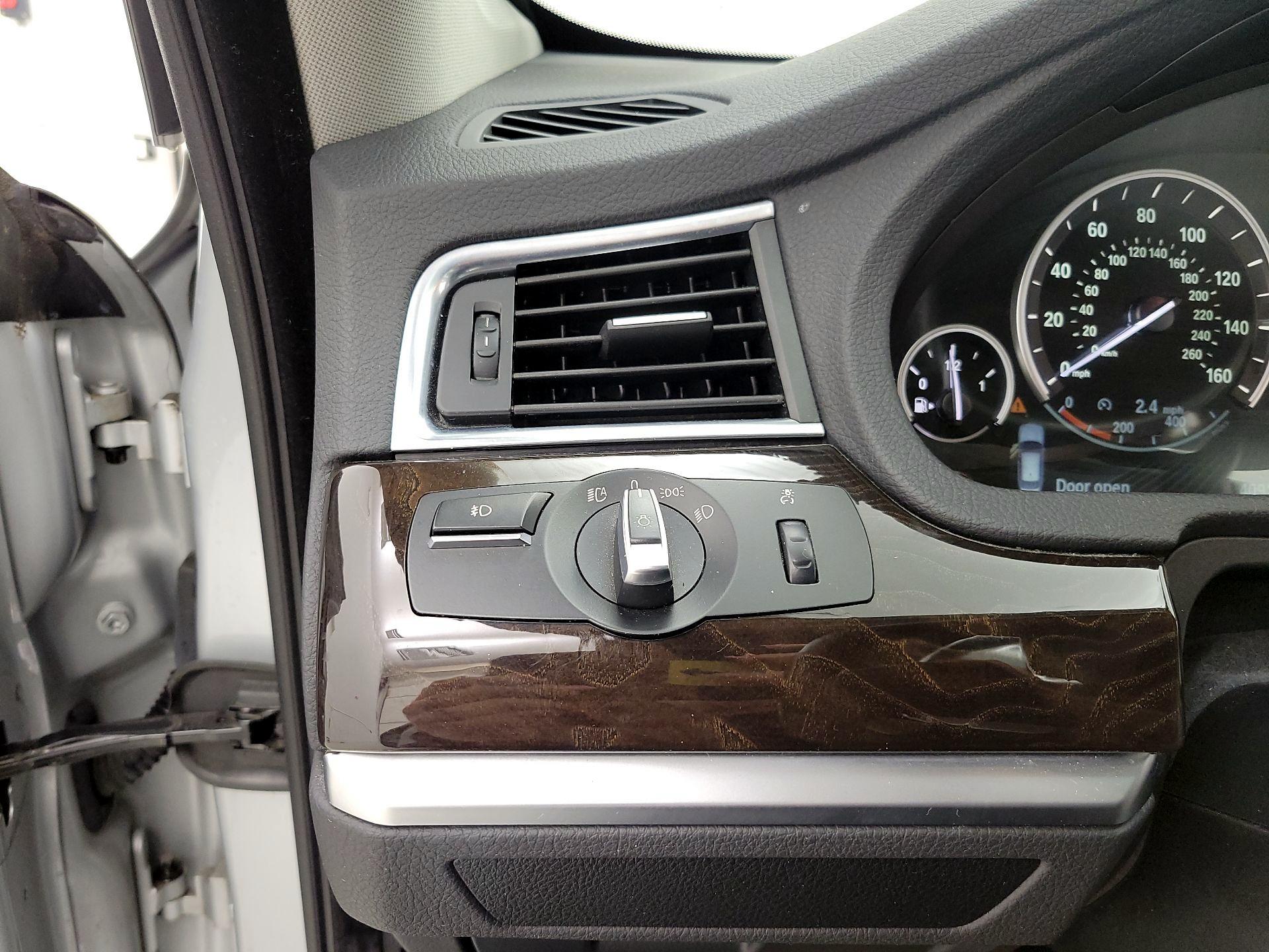 Thumbnail: 2016 BMW 5 Series - 13