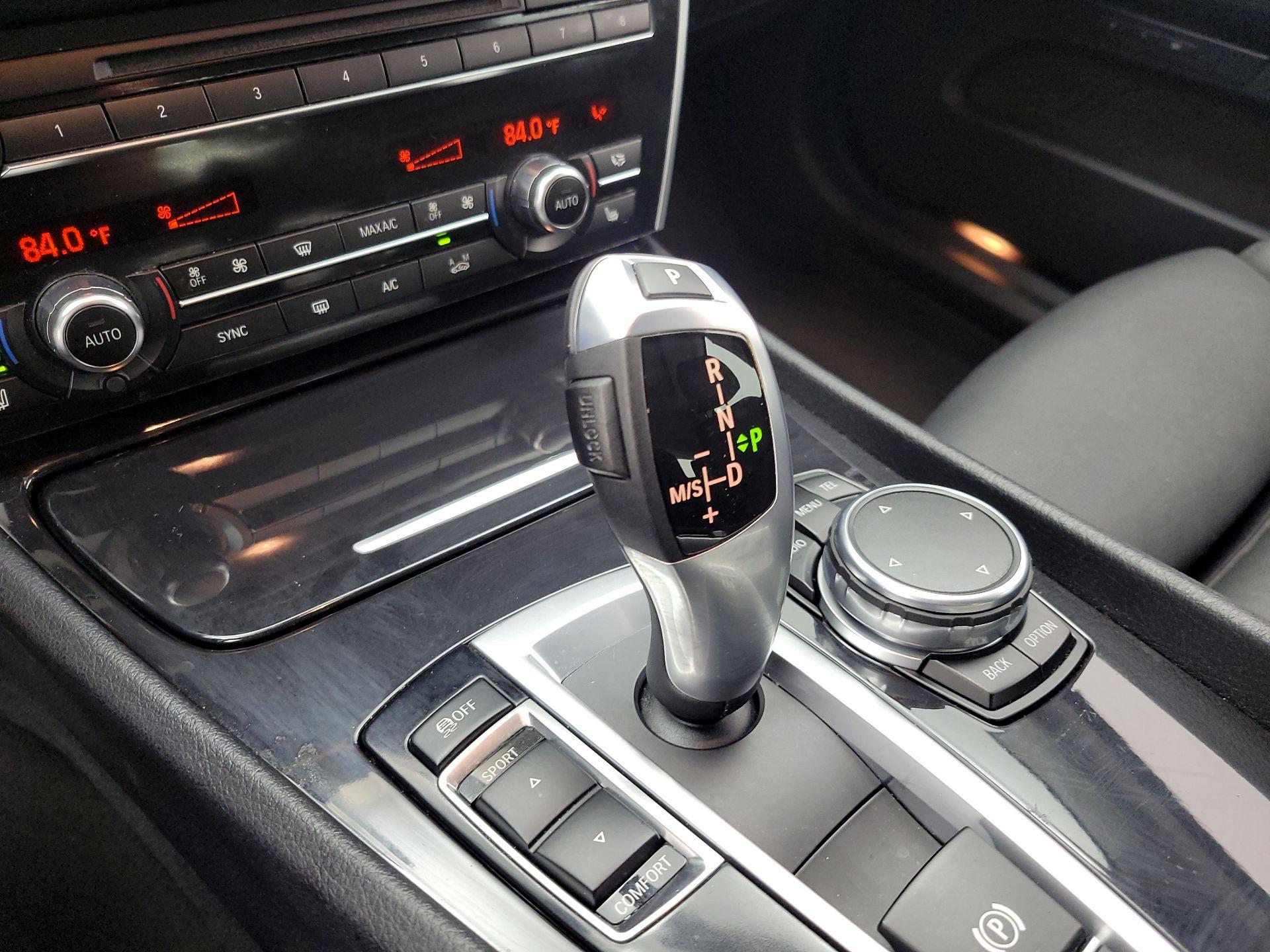 Thumbnail: 2016 BMW 5 Series - 18