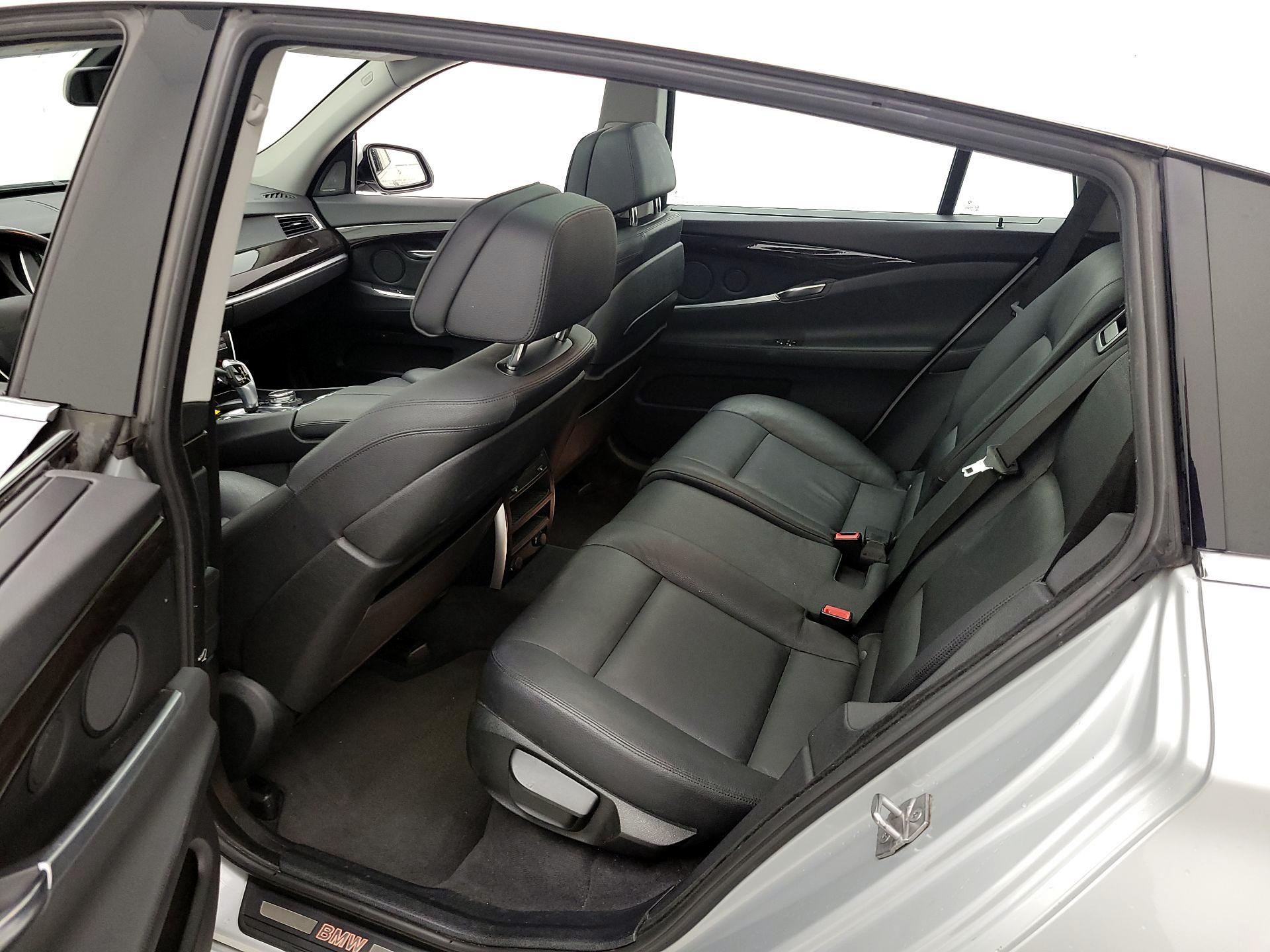 Thumbnail: 2016 BMW 5 Series - 20