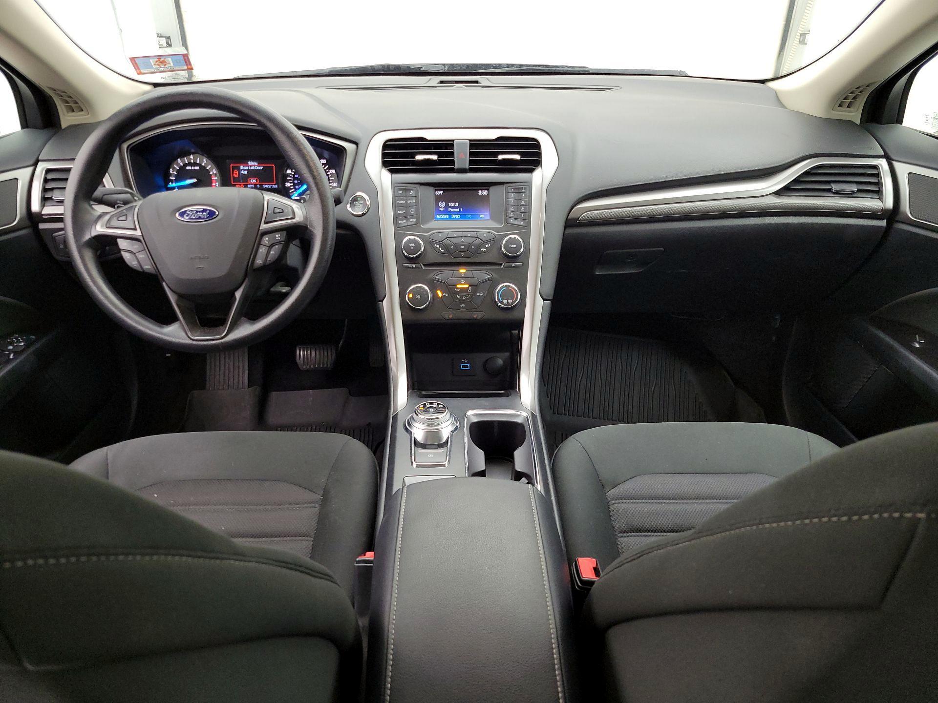 Thumbnail: 2017 Ford Fusion - 9