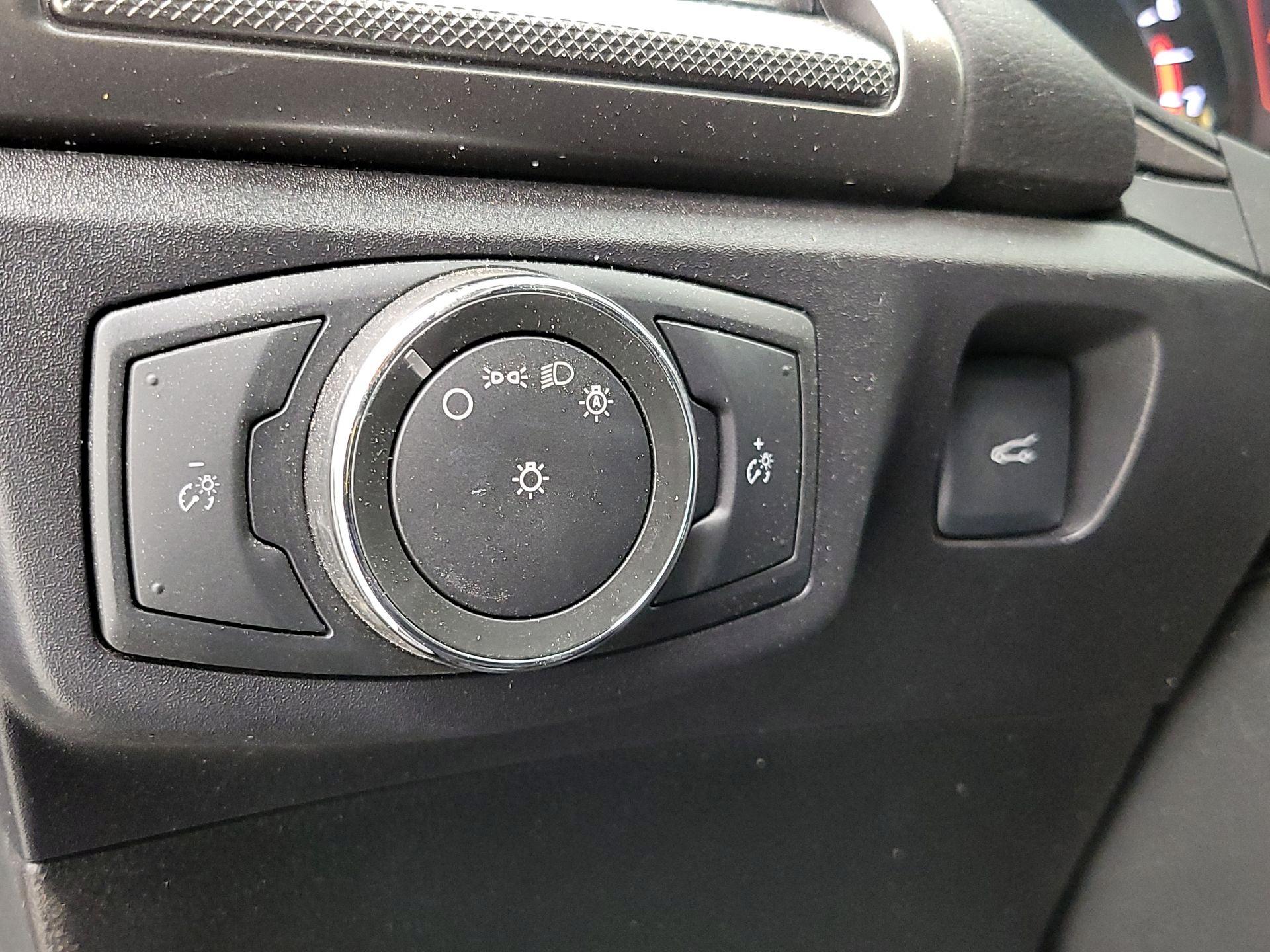 Thumbnail: 2017 Ford Fusion - 13